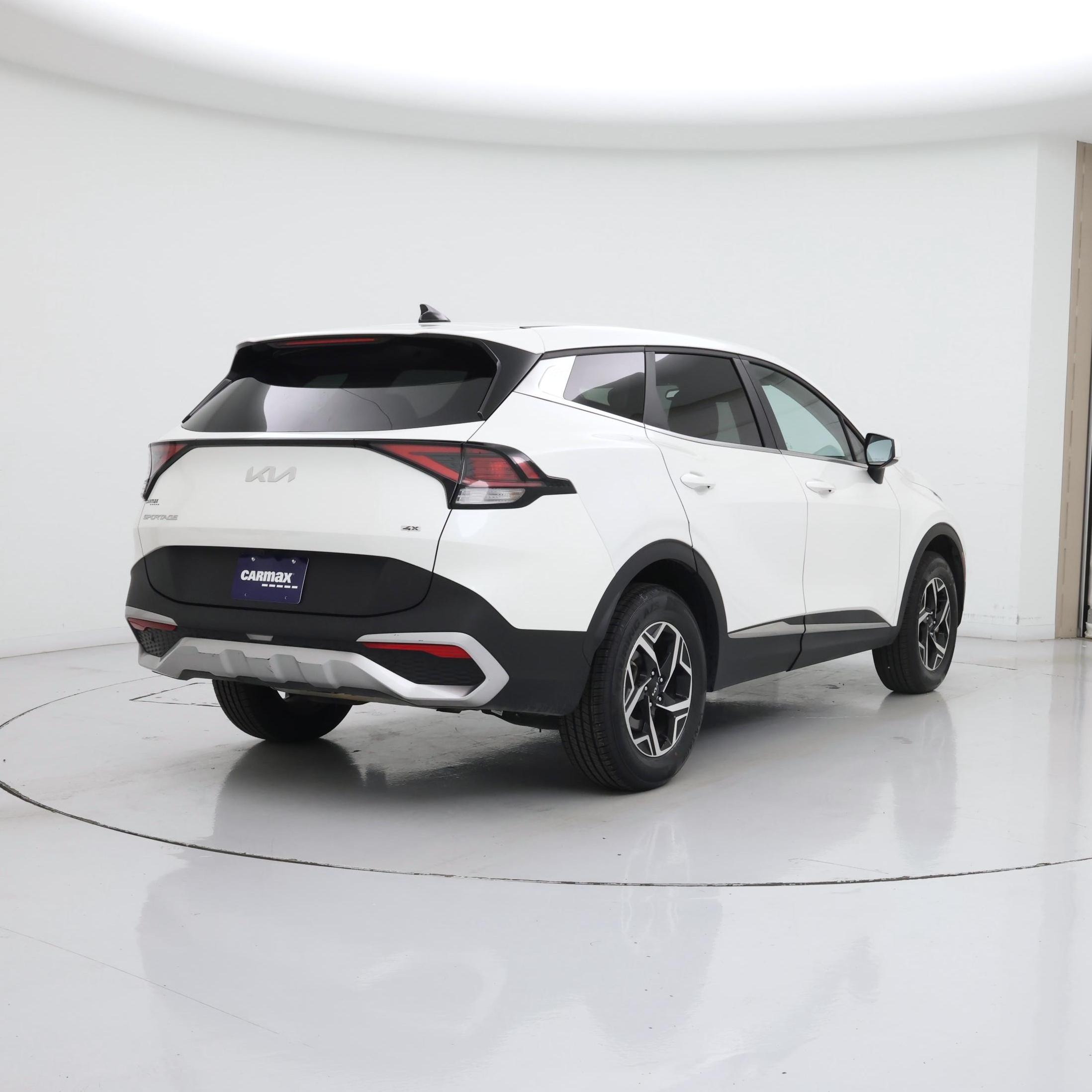 Thumbnail: 2024 Kia Sportage - 8