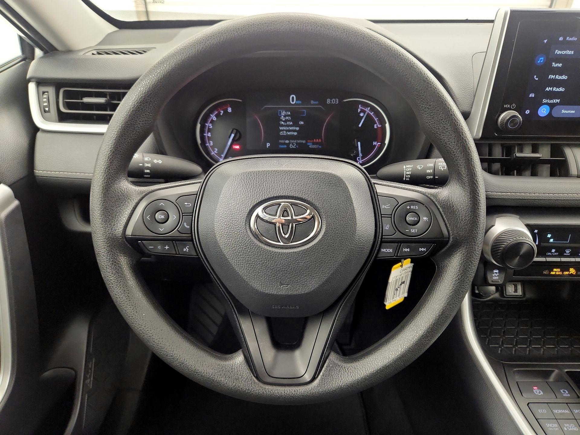 Thumbnail: 2024 Toyota RAV4 - 10