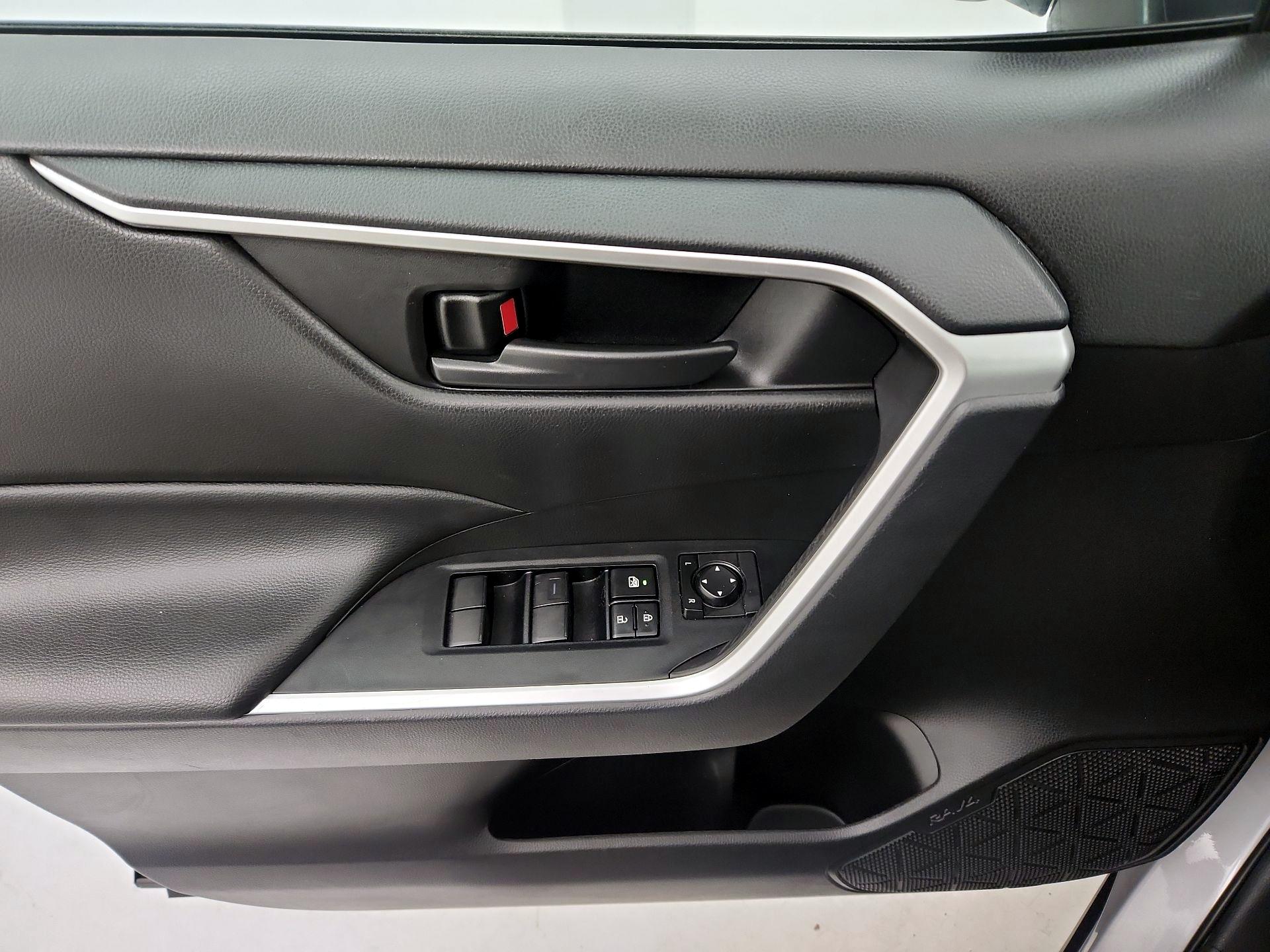 Thumbnail: 2024 Toyota RAV4 - 12