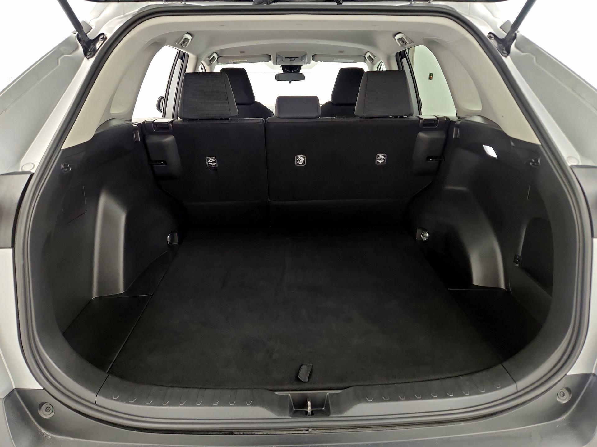 Thumbnail: 2024 Toyota RAV4 - 20