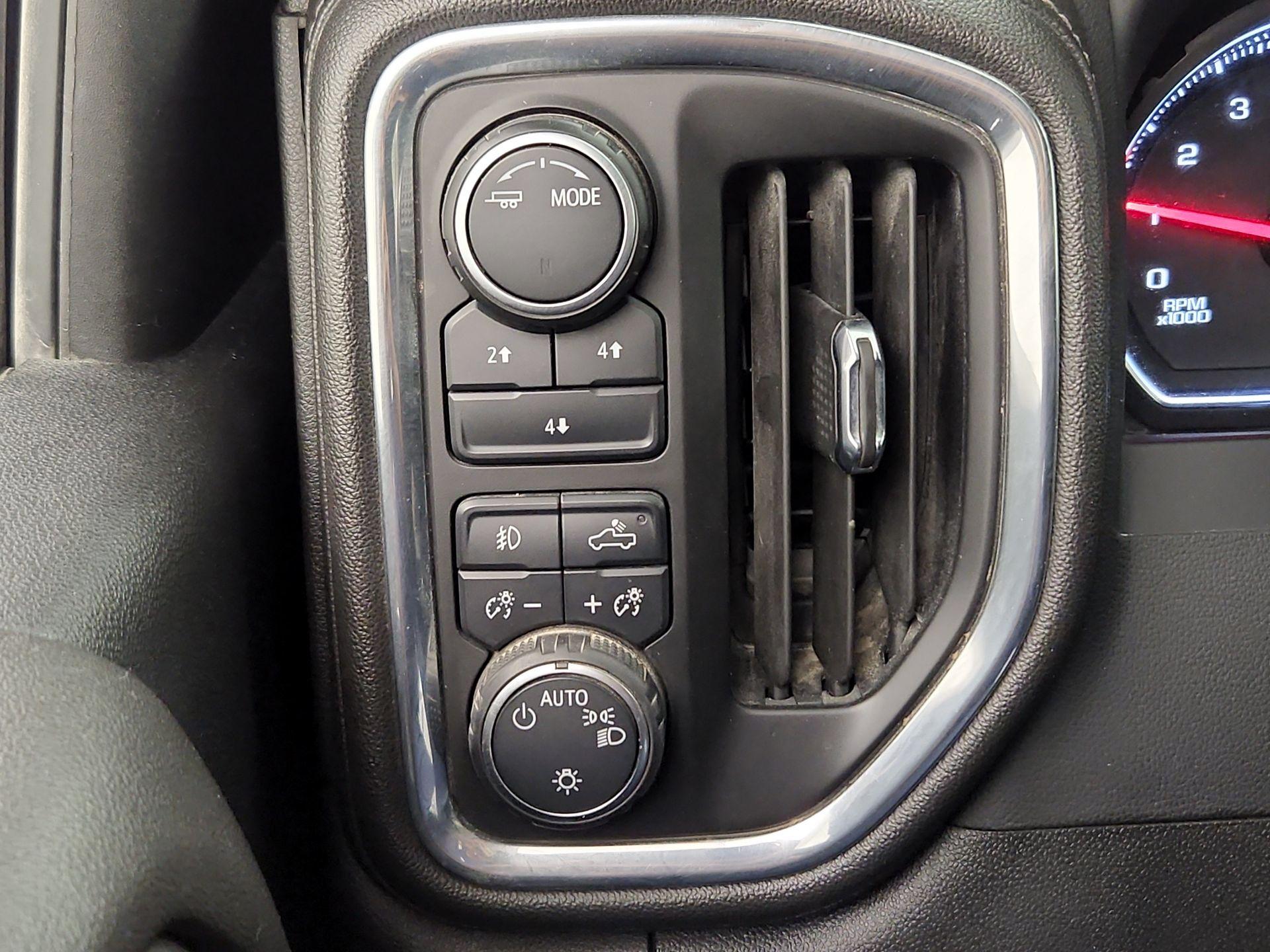 Thumbnail: 2023 Chevrolet Silverado 2500 - 13