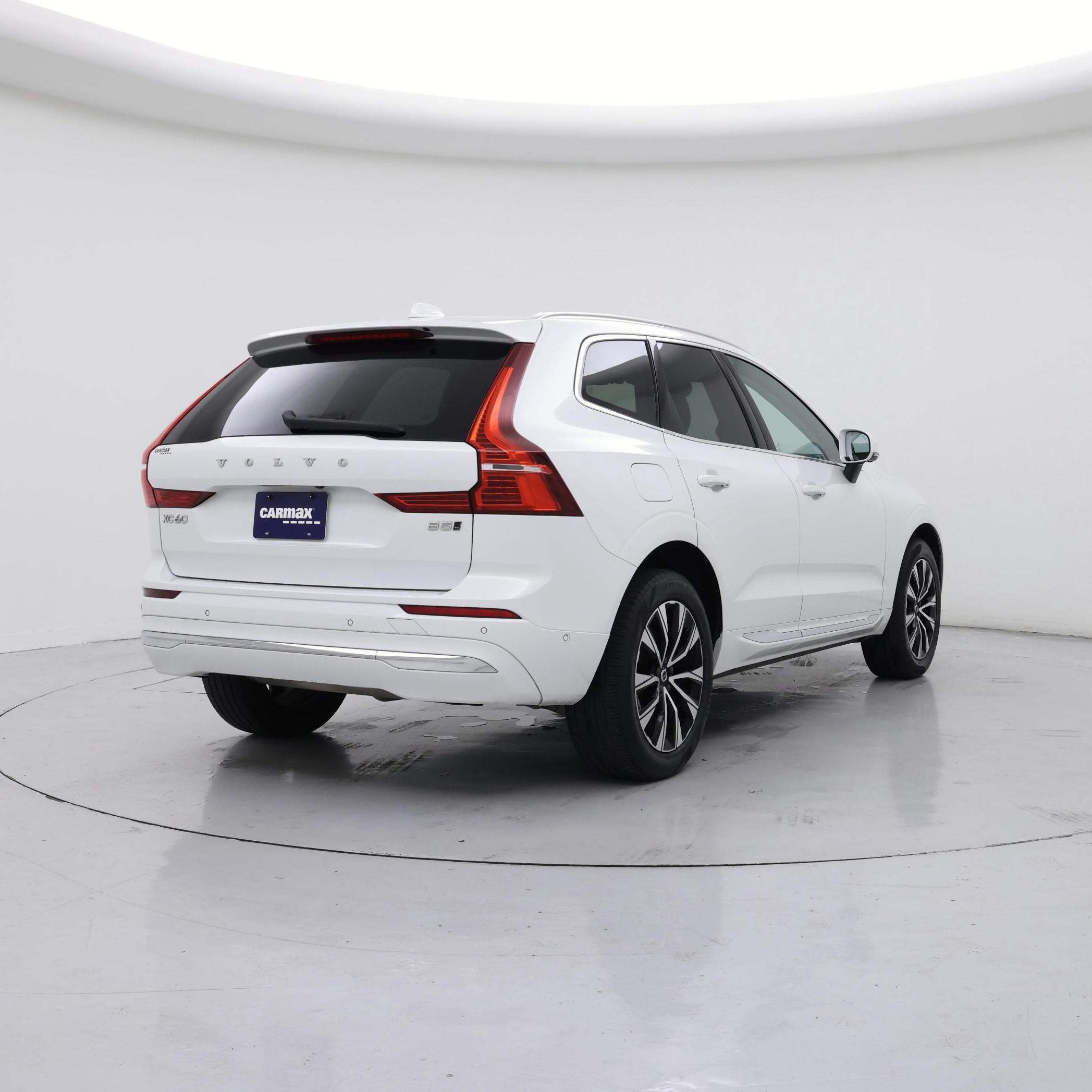 Thumbnail: 2023 Volvo XC60 - 8