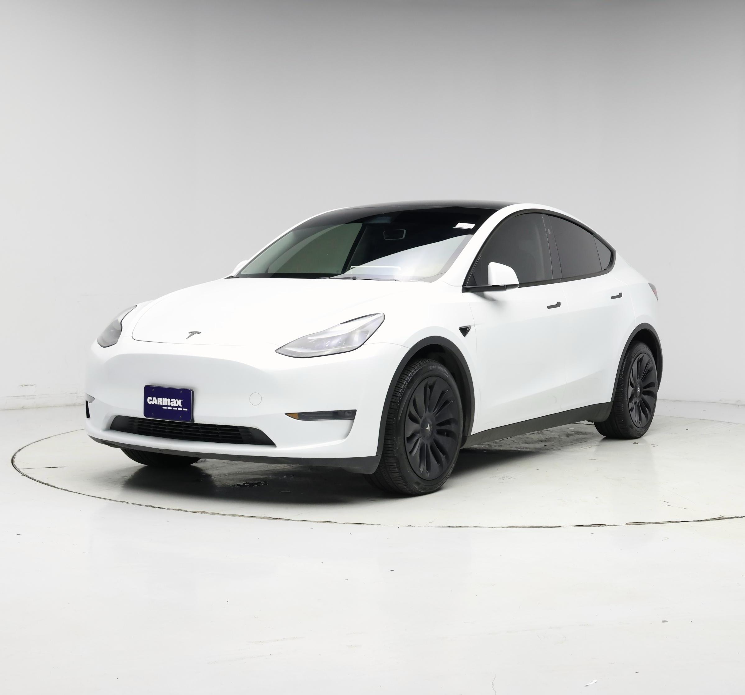 Thumbnail: 2024 Tesla Model Y - 4