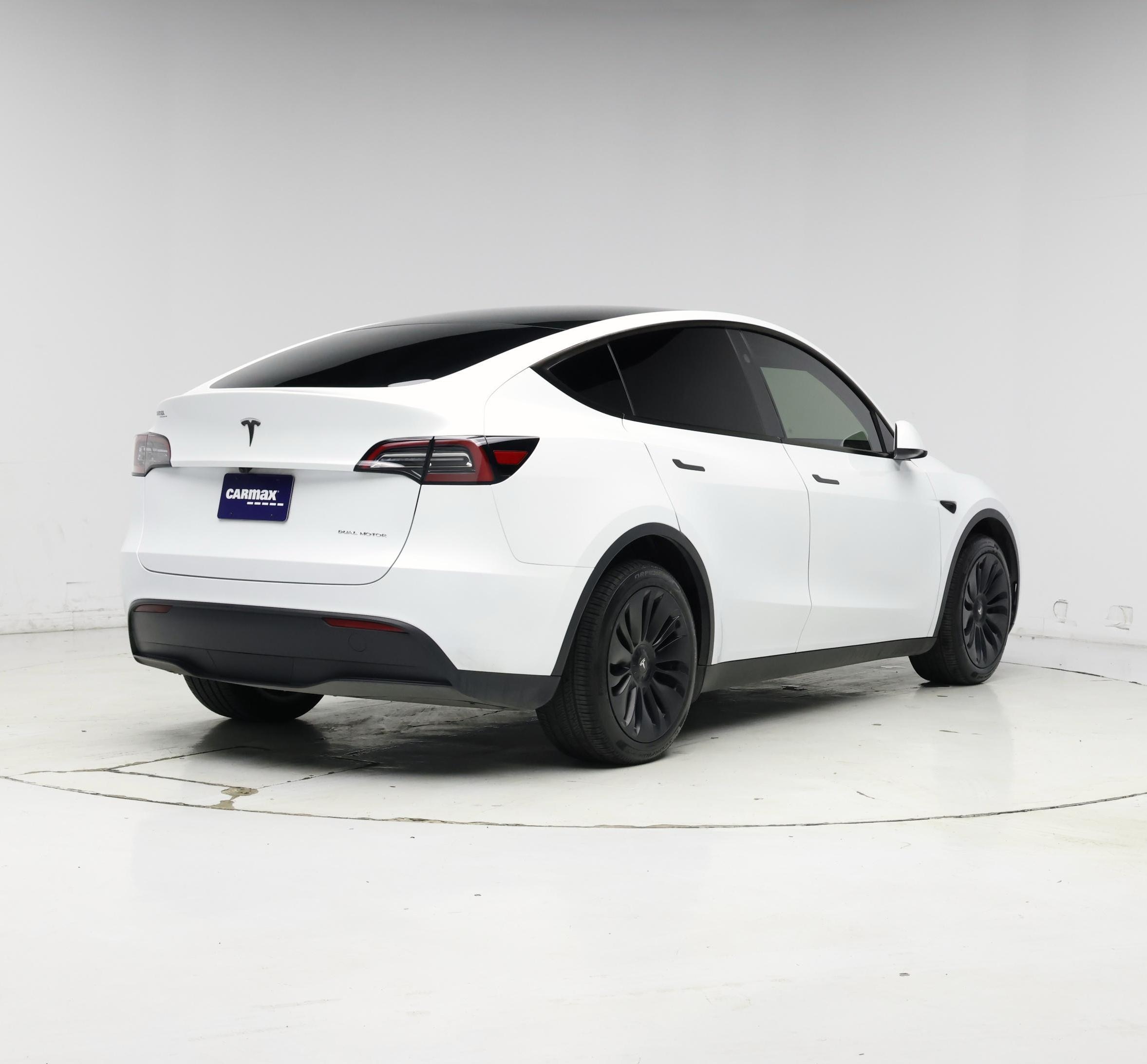 Thumbnail: 2024 Tesla Model Y - 8