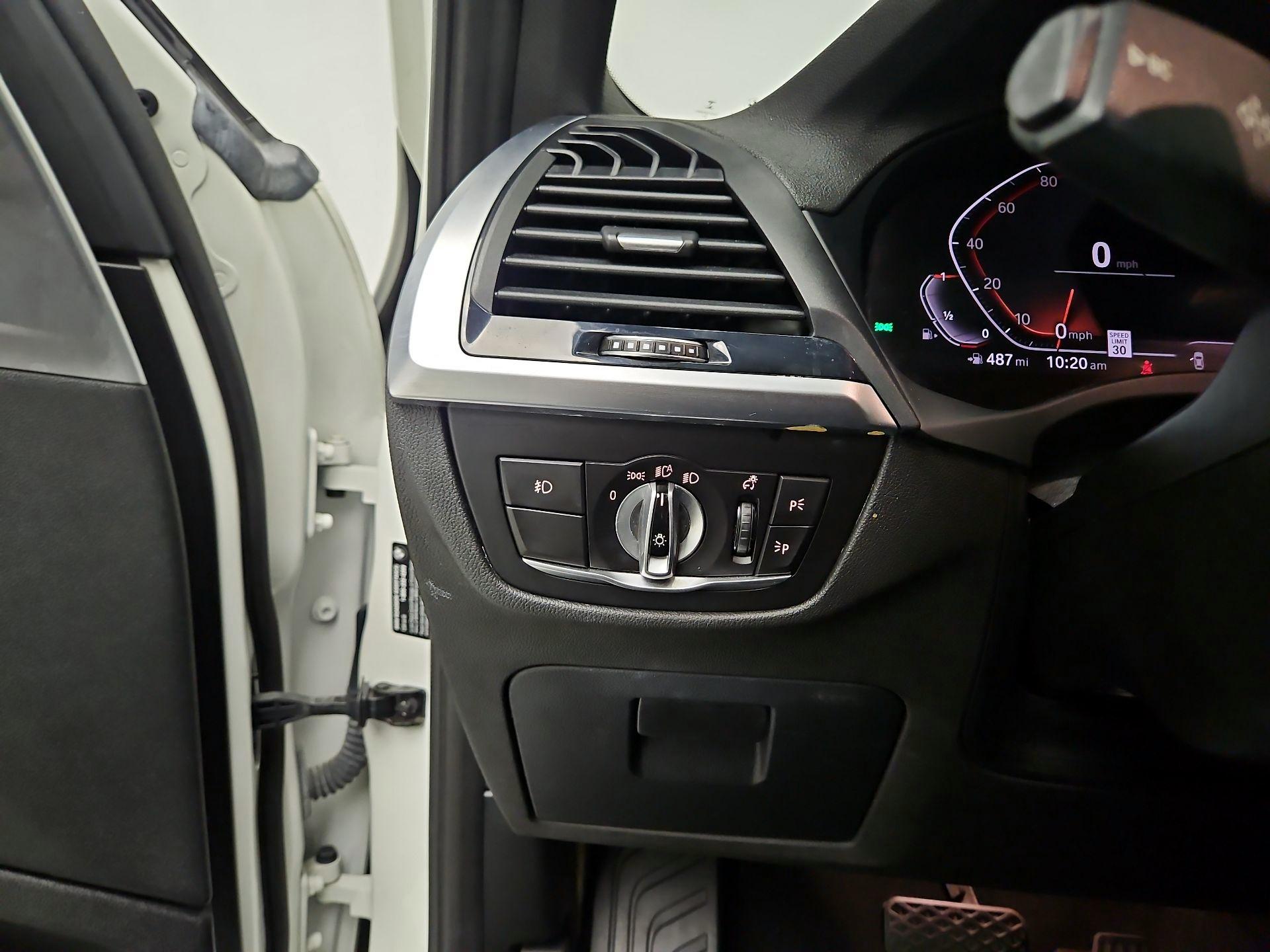 Thumbnail: 2021 BMW X3 - 13