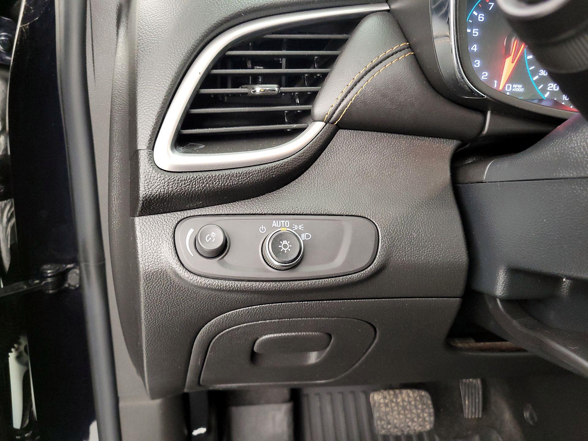 Thumbnail: 2021 Chevrolet Trax - 13