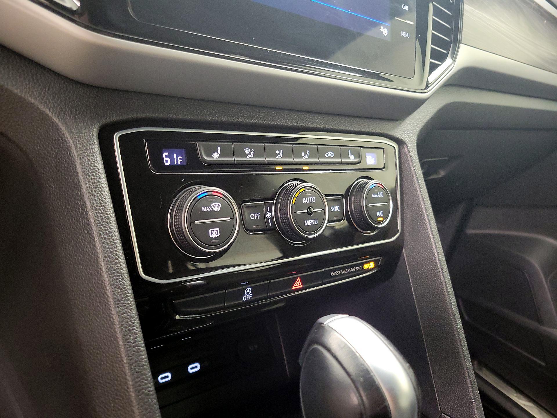 Thumbnail: 2023 Volkswagen Atlas - 16