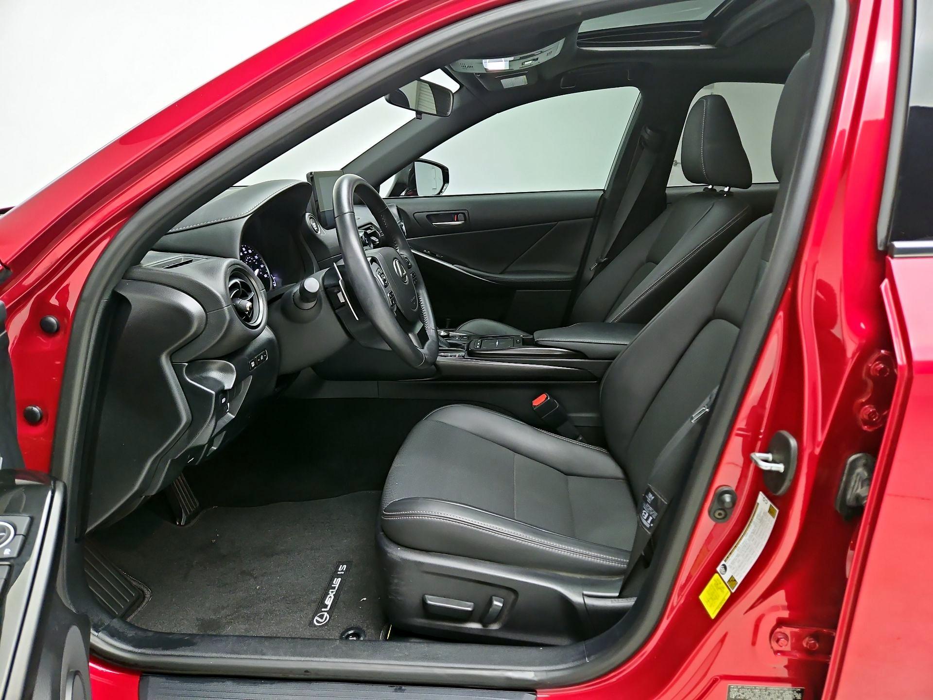 Thumbnail: 2024 Lexus IS - 11