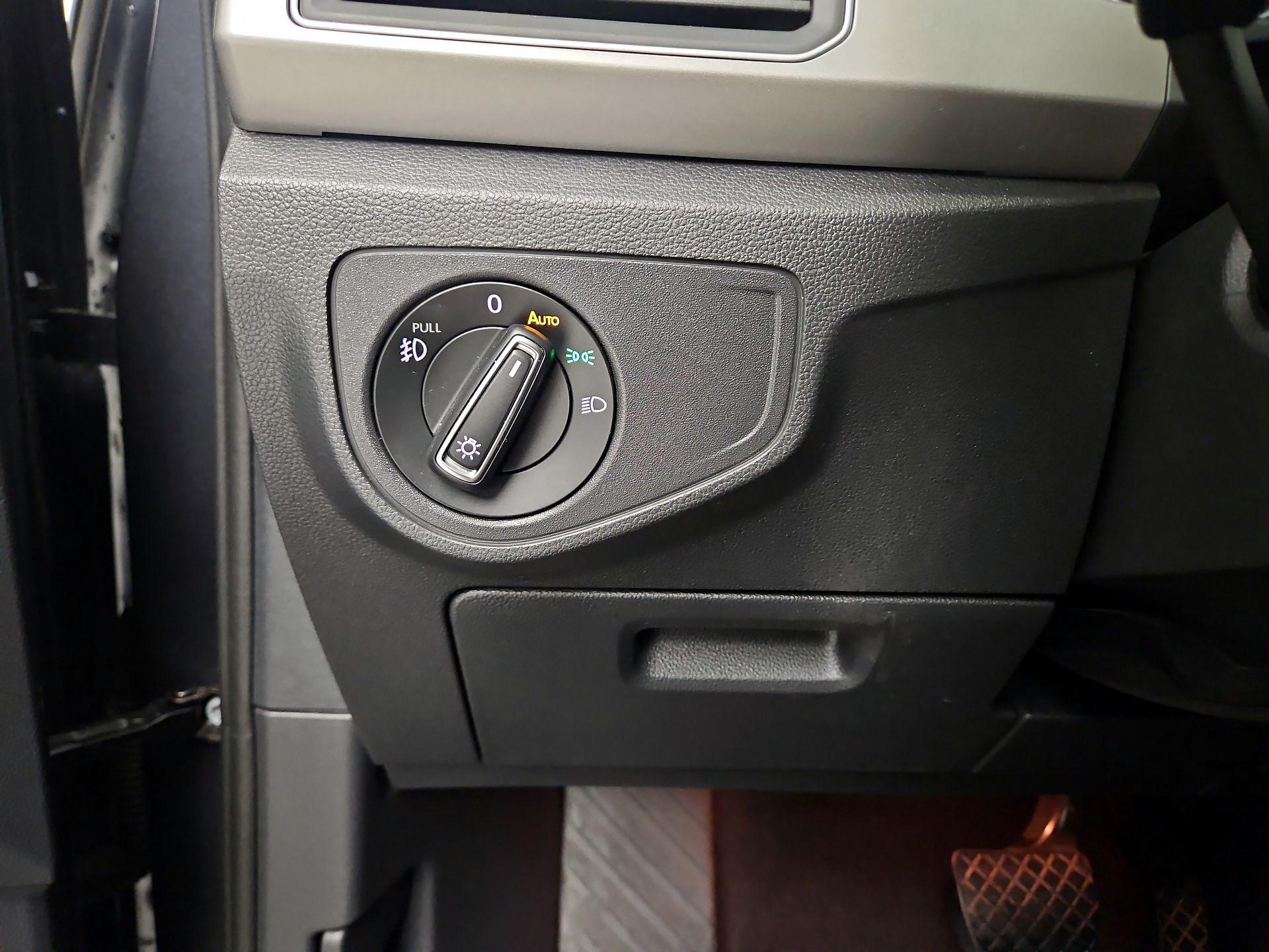 Thumbnail: 2019 Volkswagen Atlas - 13