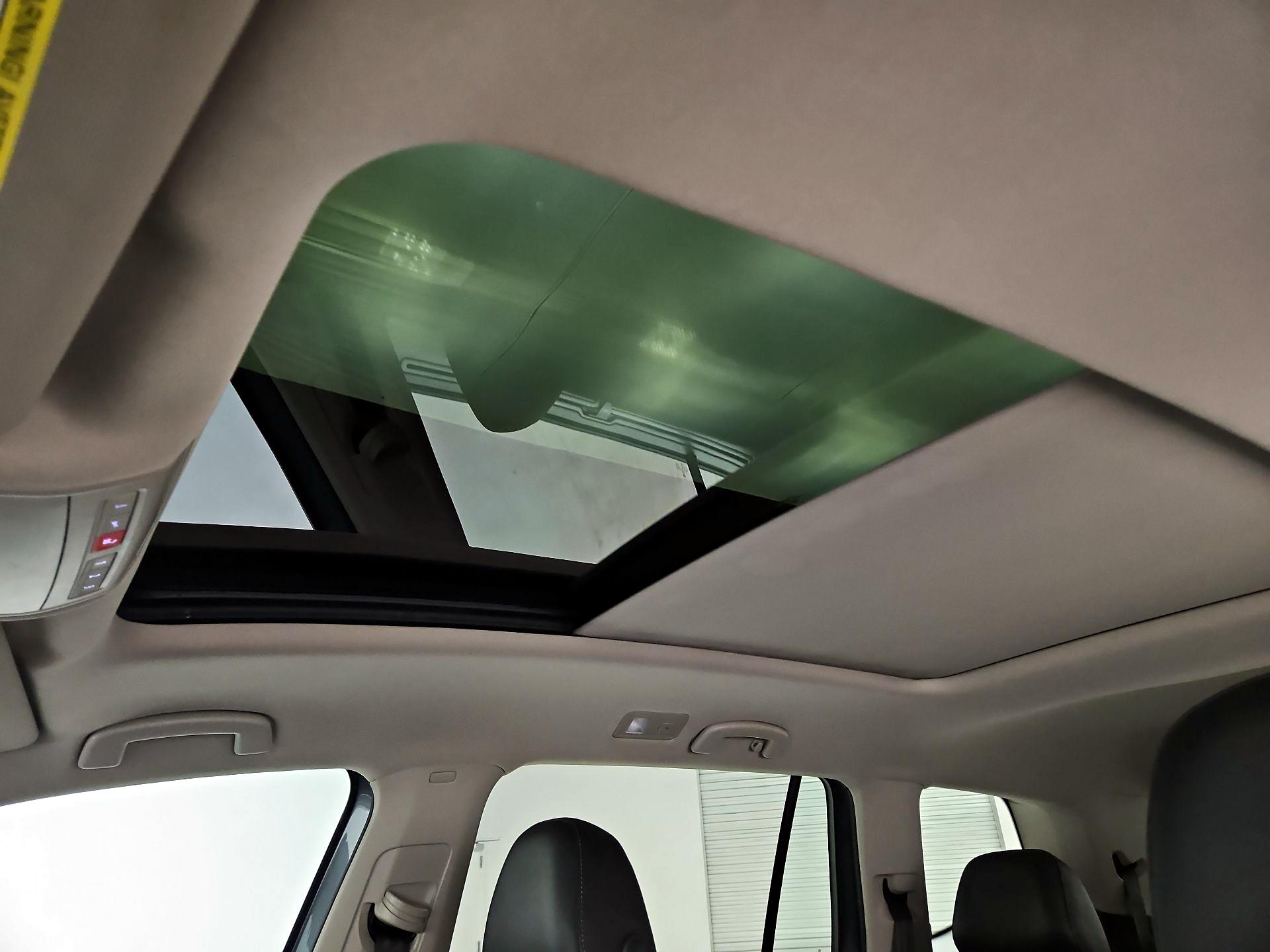 Thumbnail: 2019 Volkswagen Atlas - 19