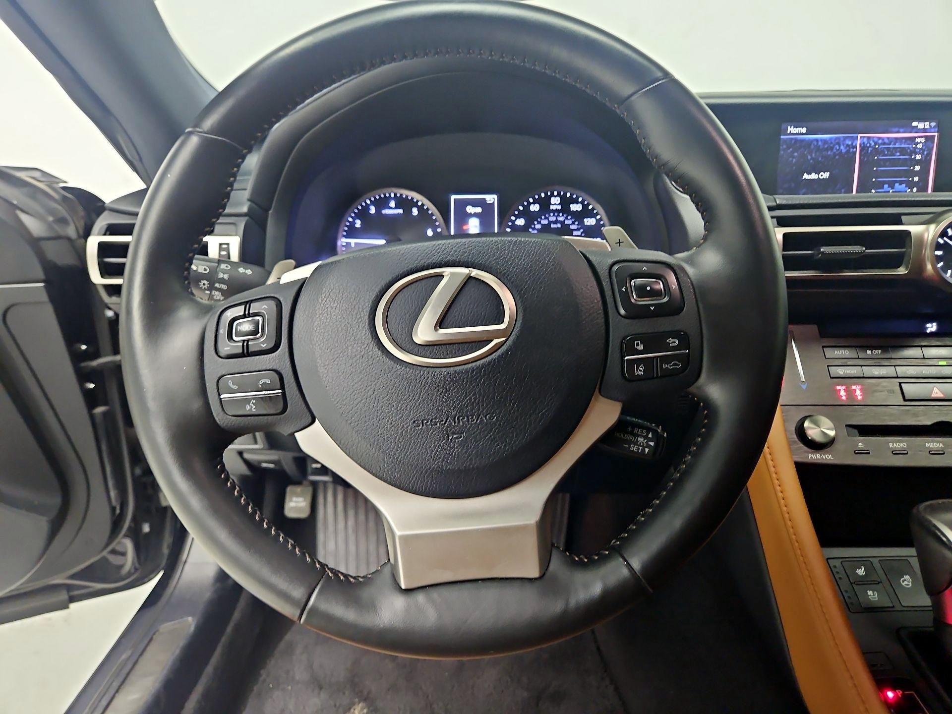 Thumbnail: 2019 Lexus RC - 10