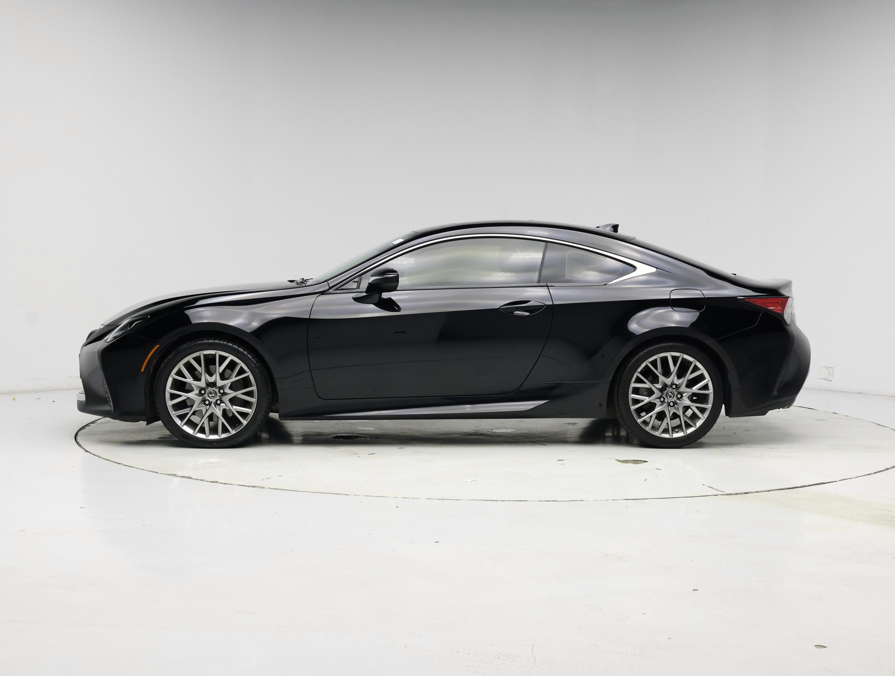 Thumbnail: 2019 Lexus RC - 3