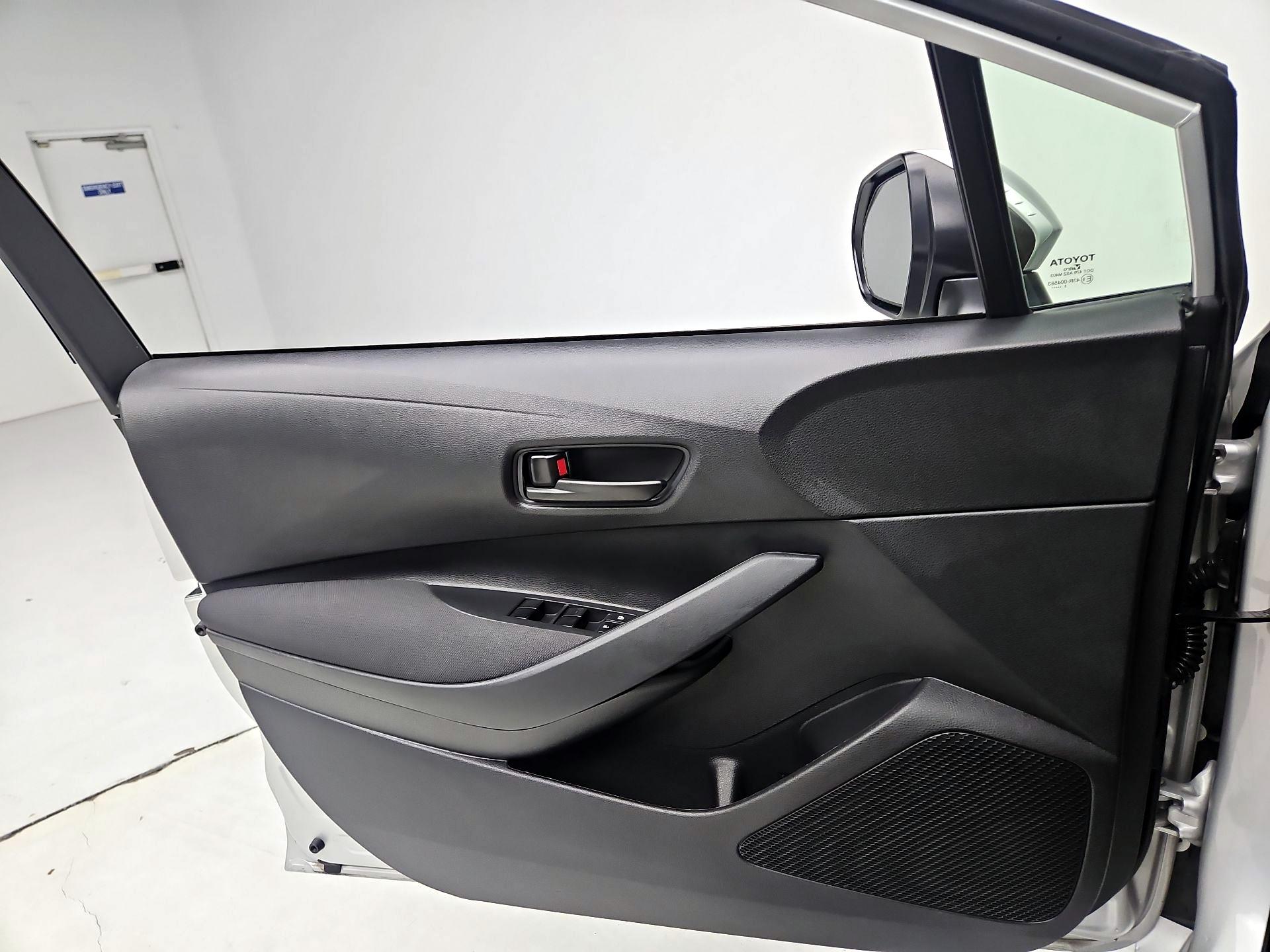 Thumbnail: 2023 Toyota Corolla - 12