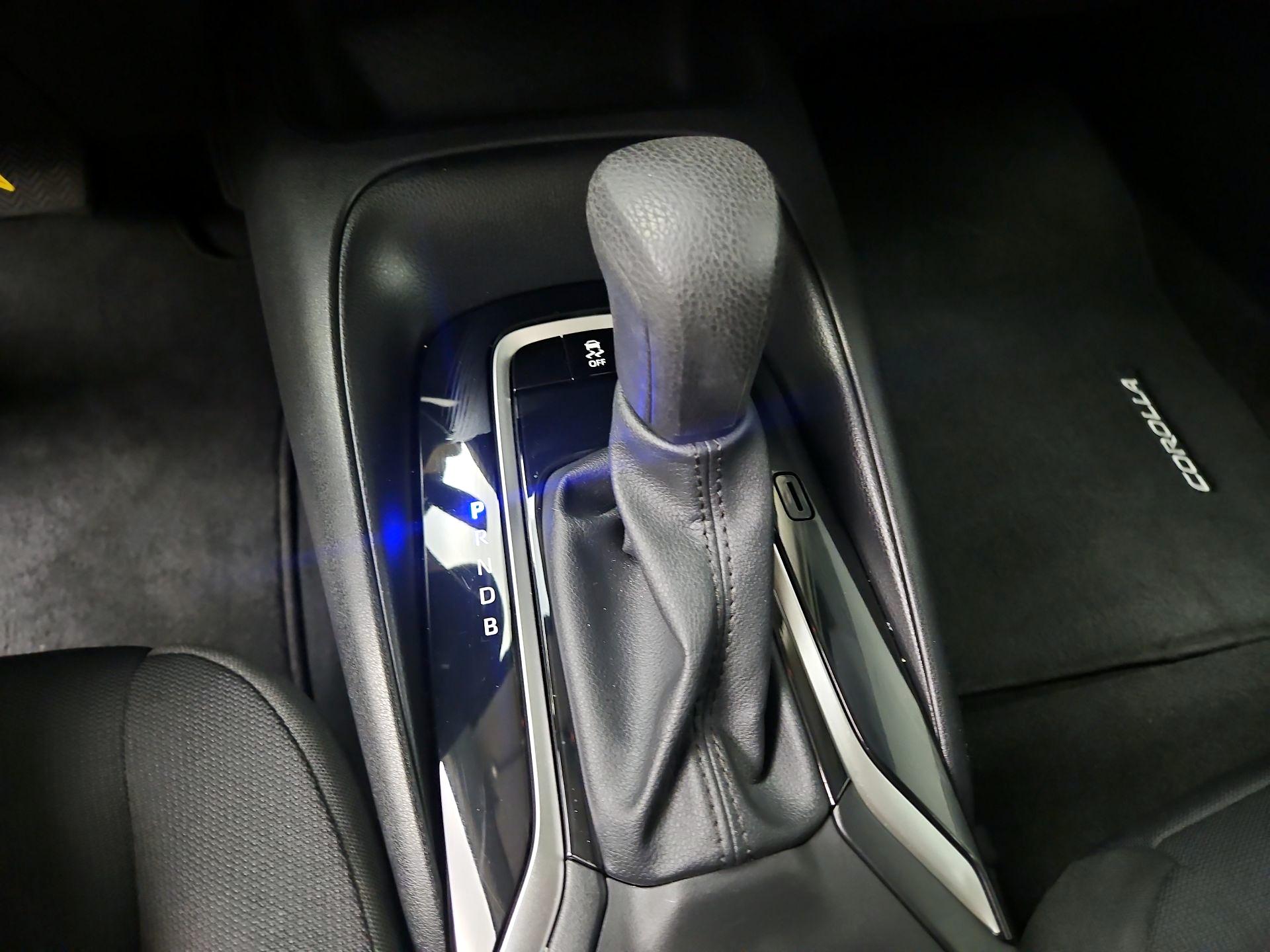 Thumbnail: 2023 Toyota Corolla - 17