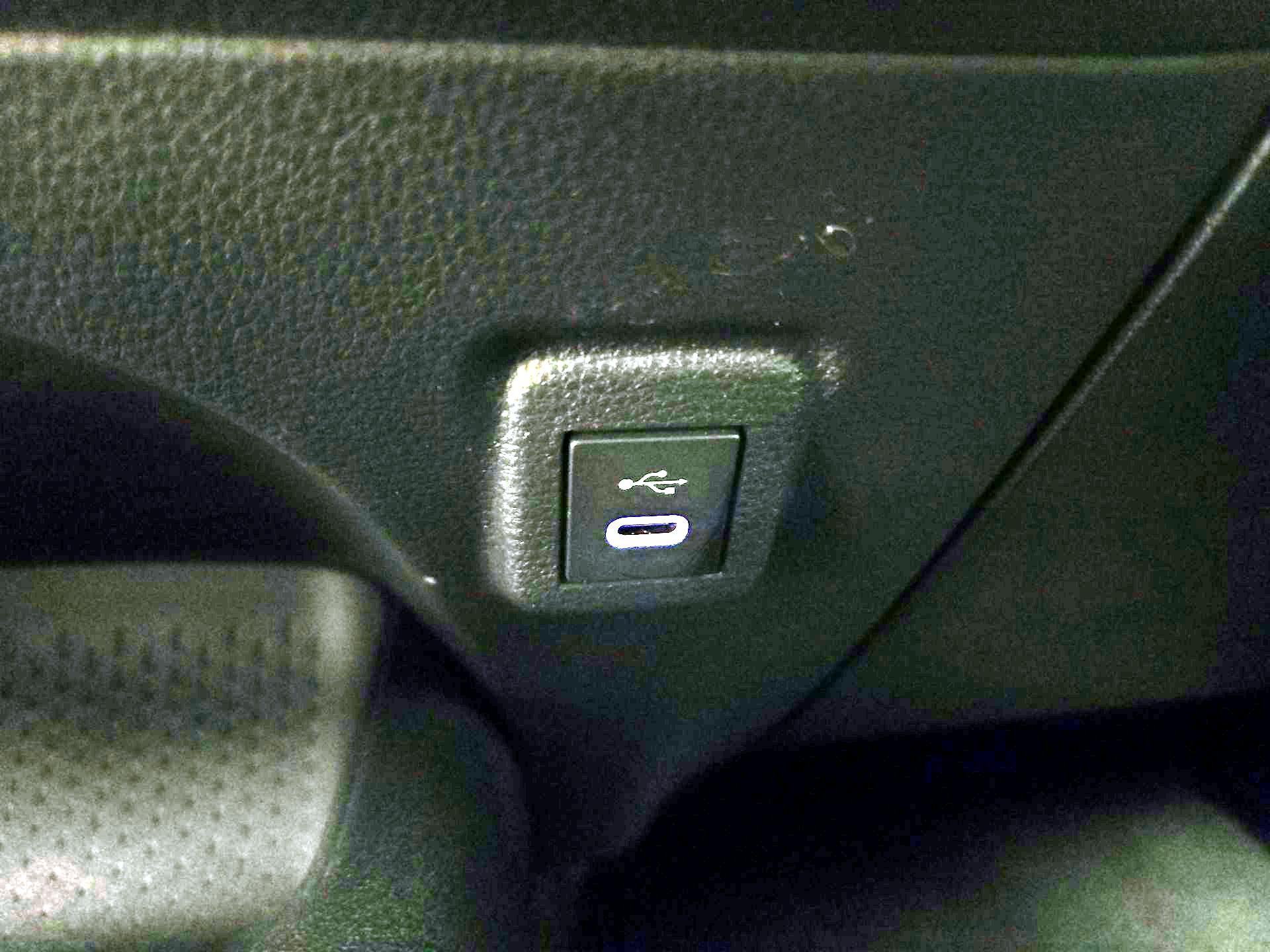 Thumbnail: 2023 Toyota Corolla - 18