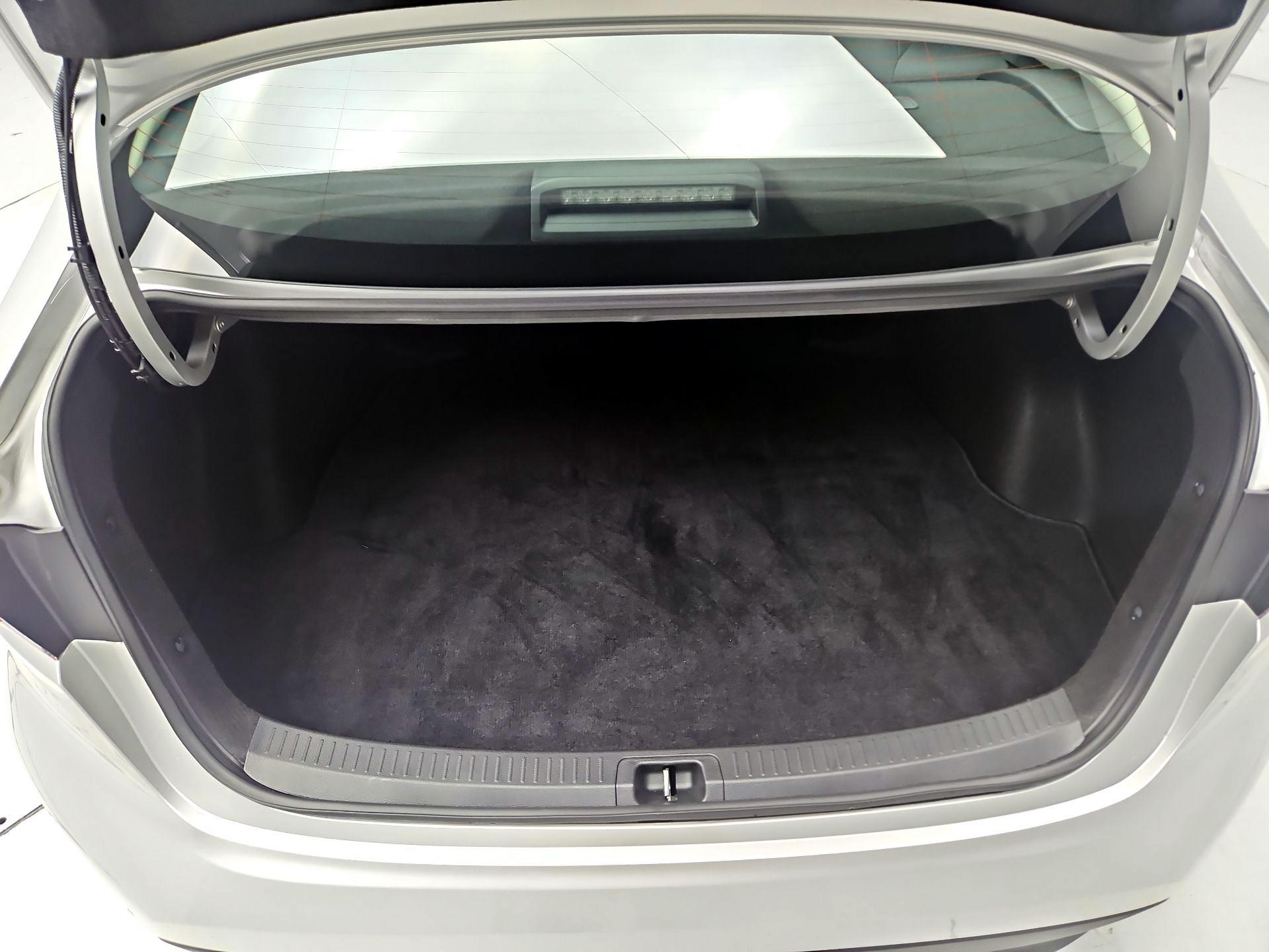 Thumbnail: 2023 Toyota Corolla - 20