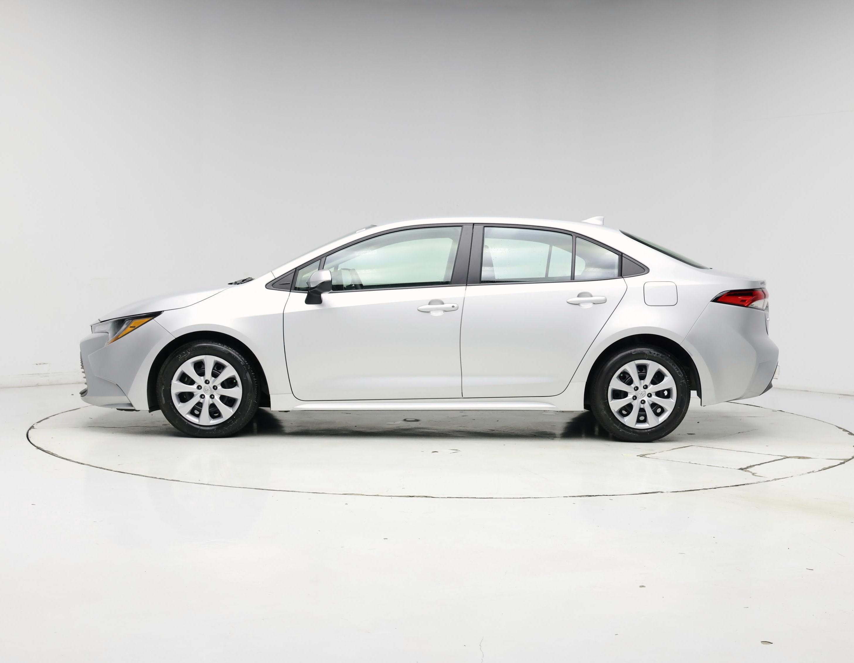 Thumbnail: 2023 Toyota Corolla - 3