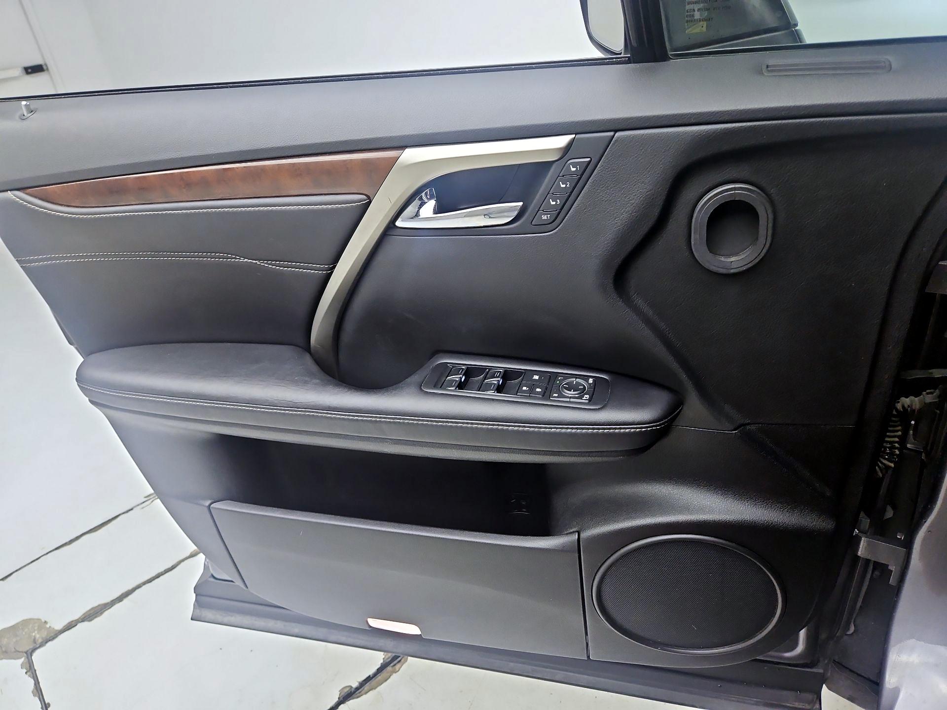 Thumbnail: 2016 Lexus RX - 12