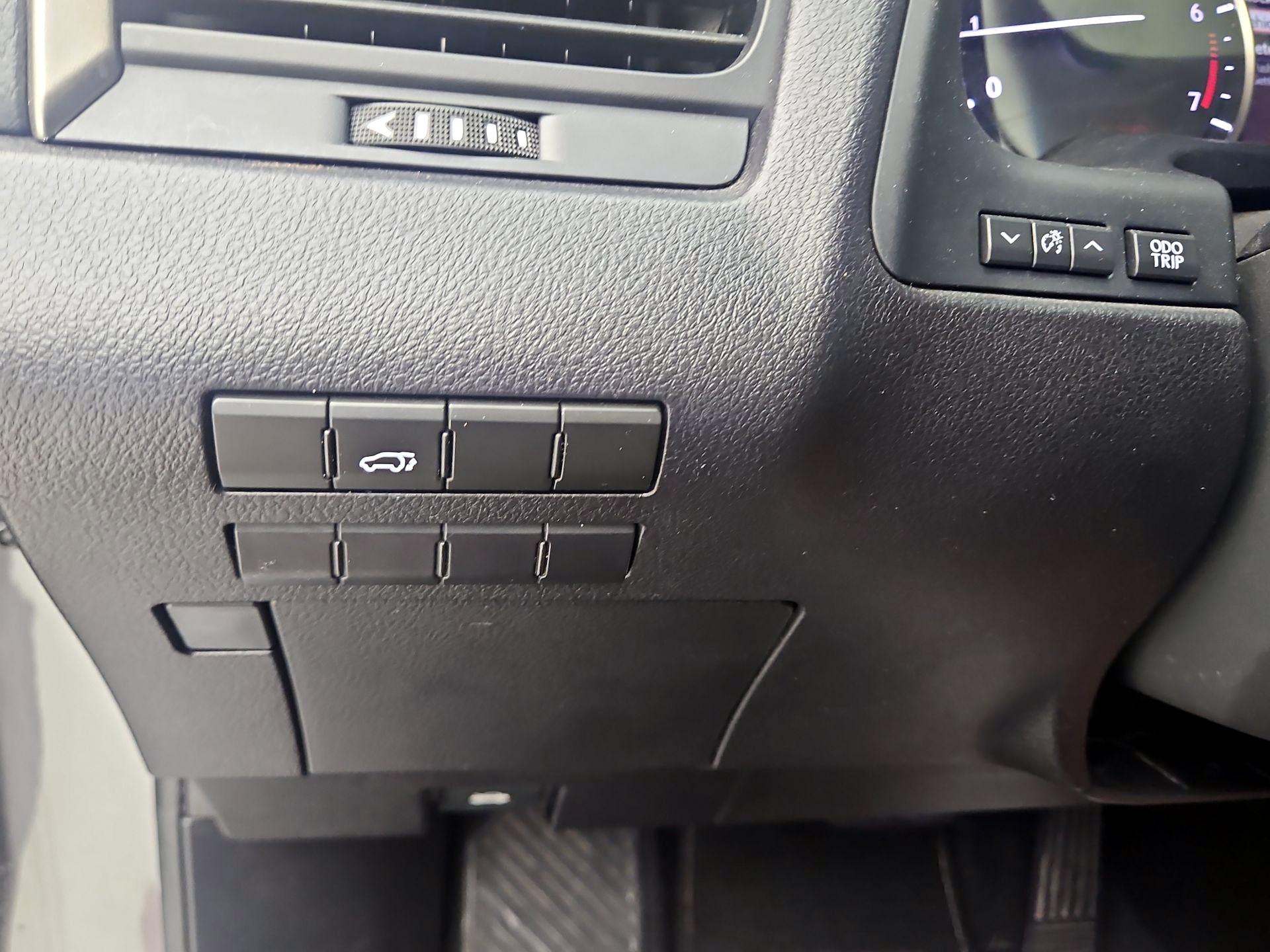 Thumbnail: 2016 Lexus RX - 13