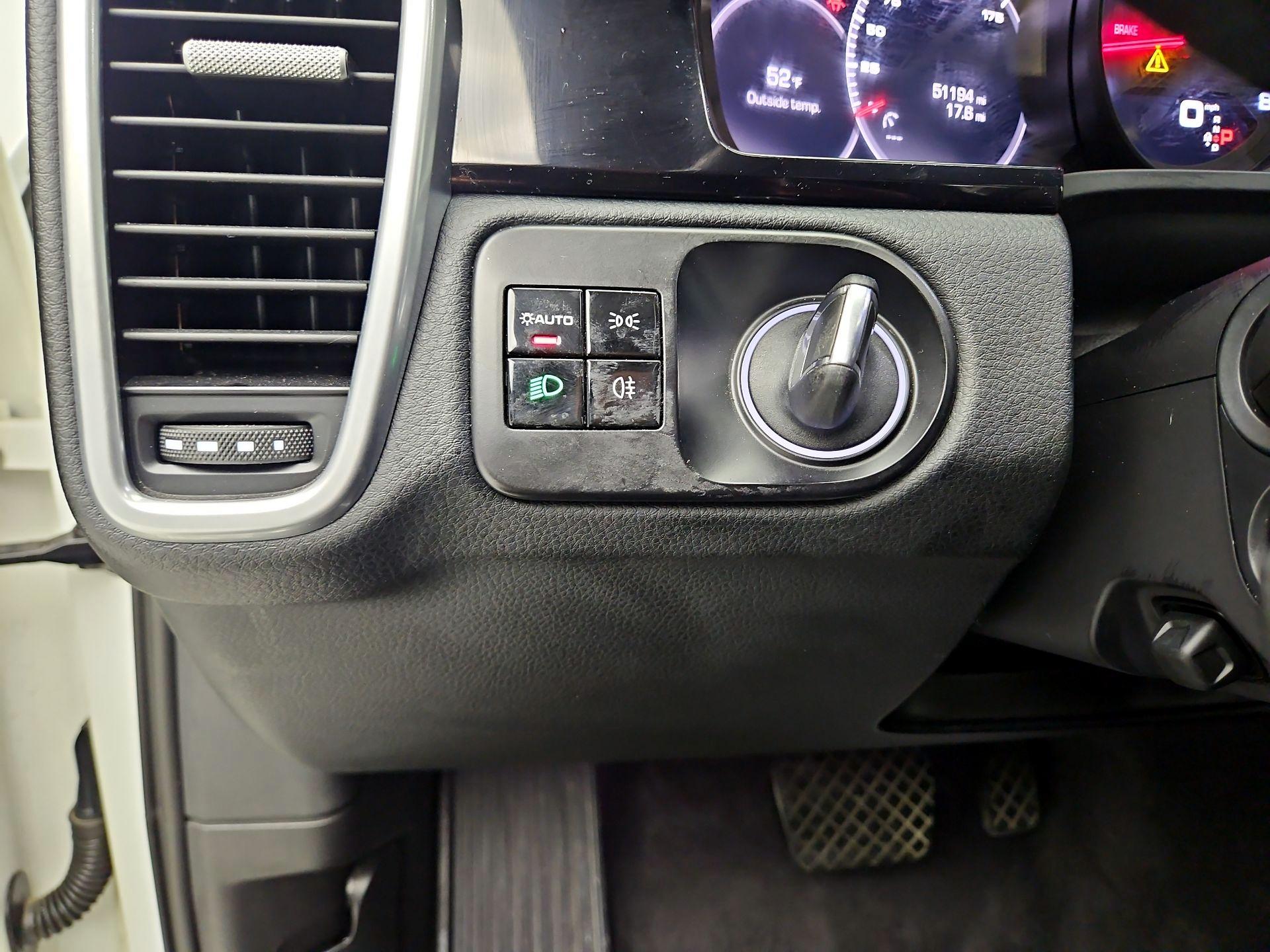 Thumbnail: 2019 Porsche Cayenne - 13