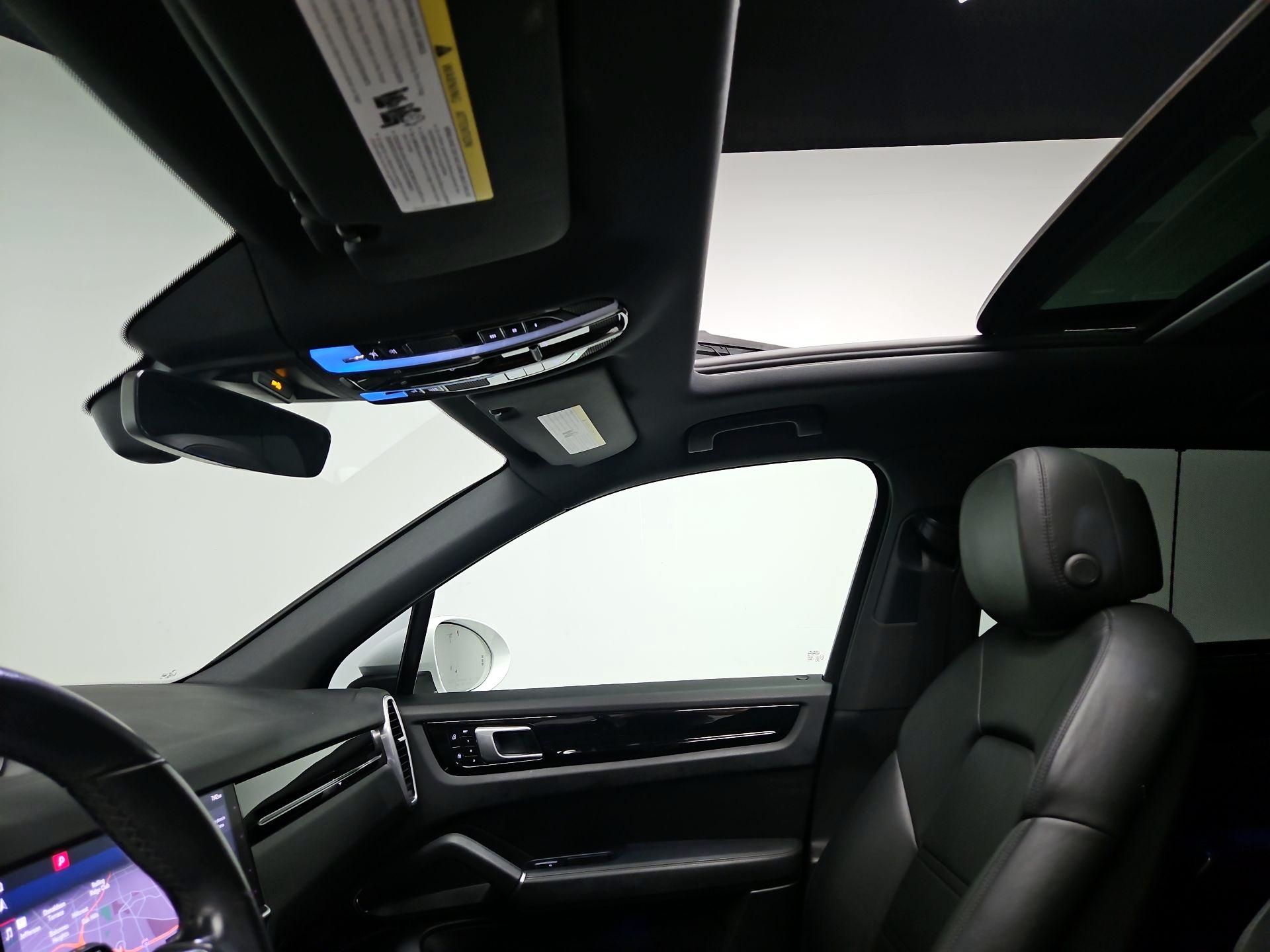 Thumbnail: 2019 Porsche Cayenne - 20