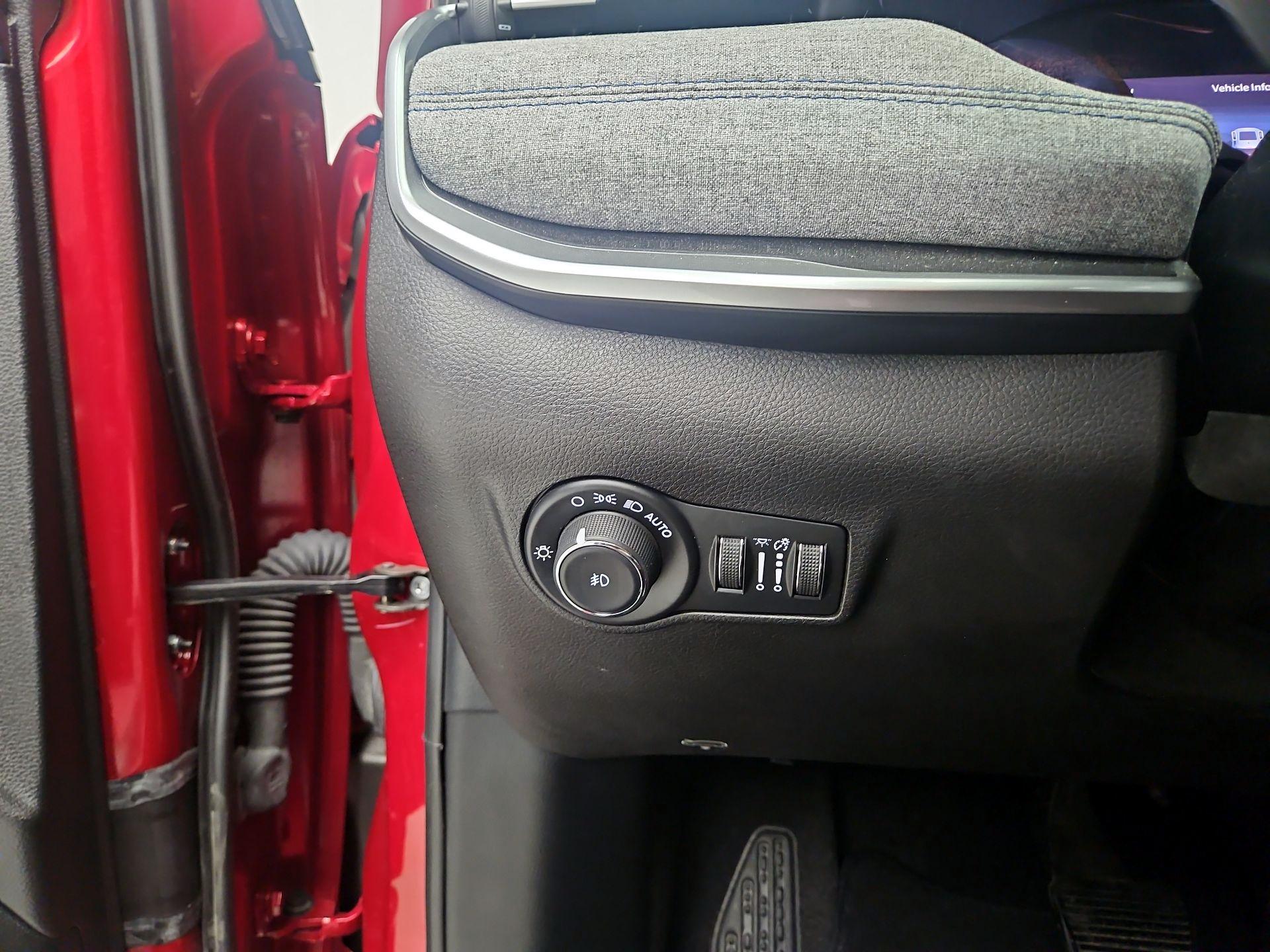 Thumbnail: 2024 Jeep Compass - 13