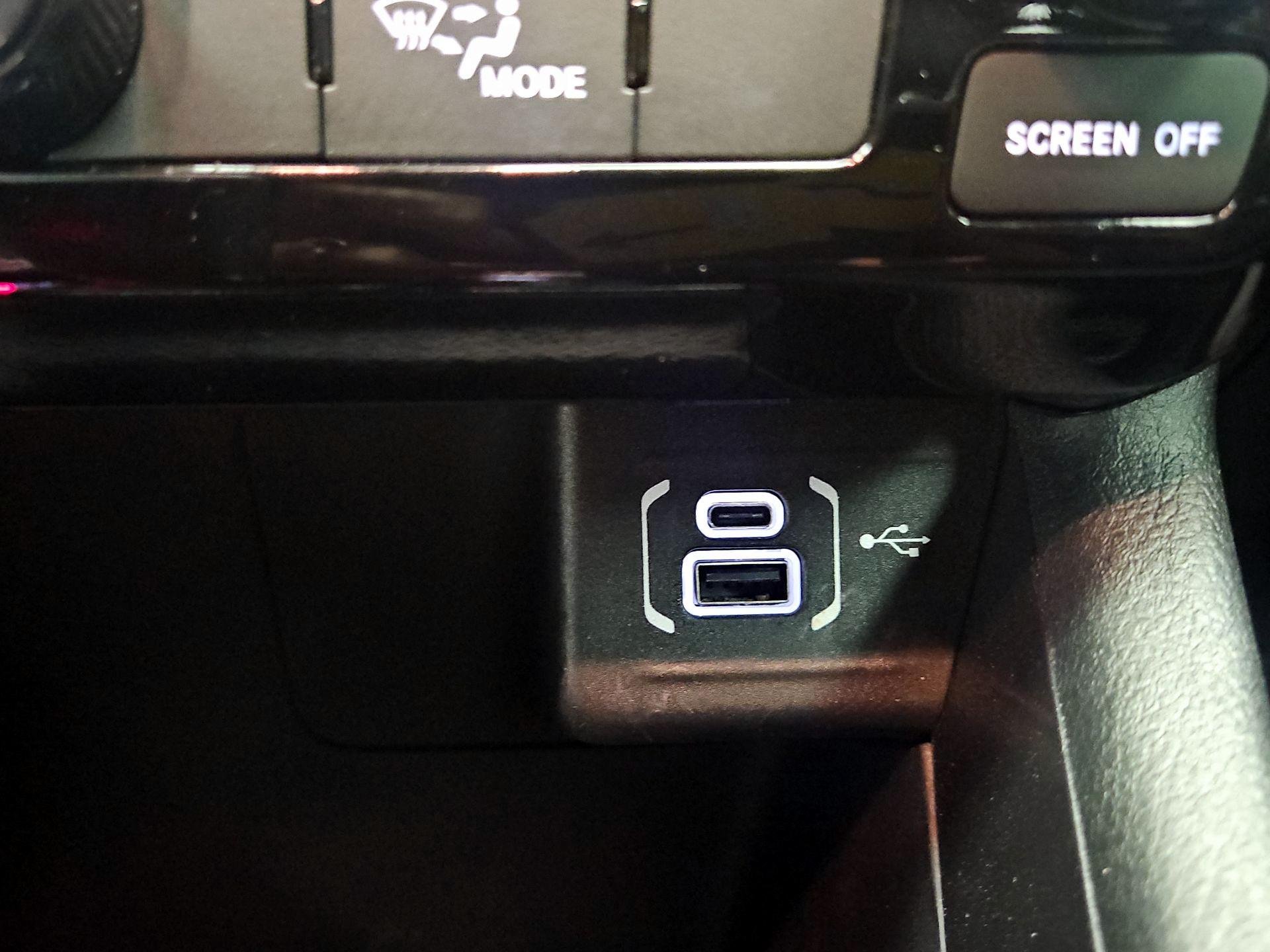 Thumbnail: 2024 Jeep Compass - 18