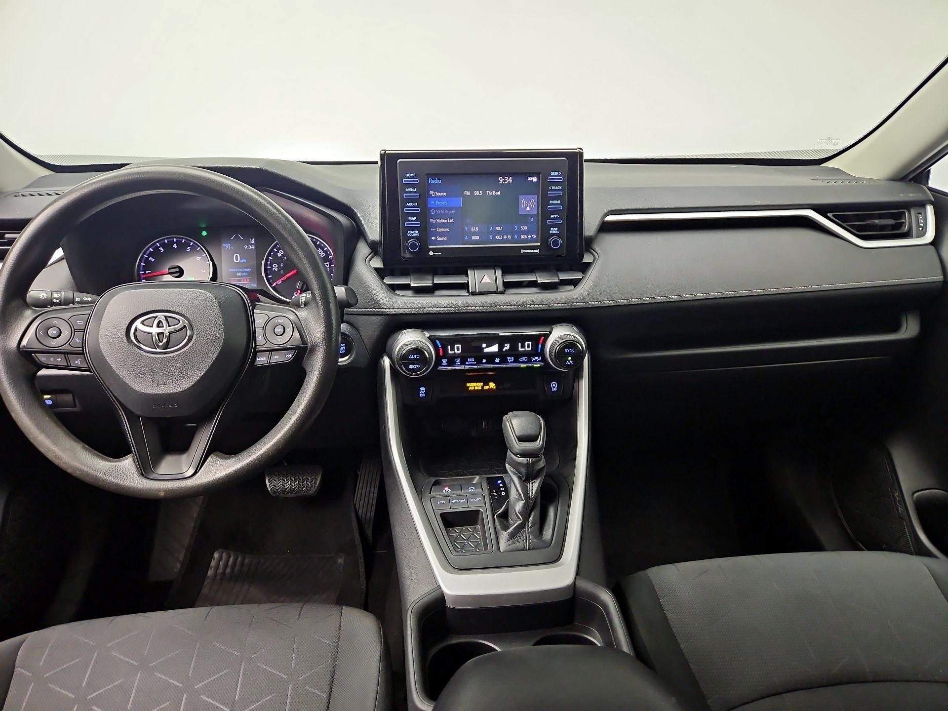 Thumbnail: 2020 Toyota RAV4 - 9