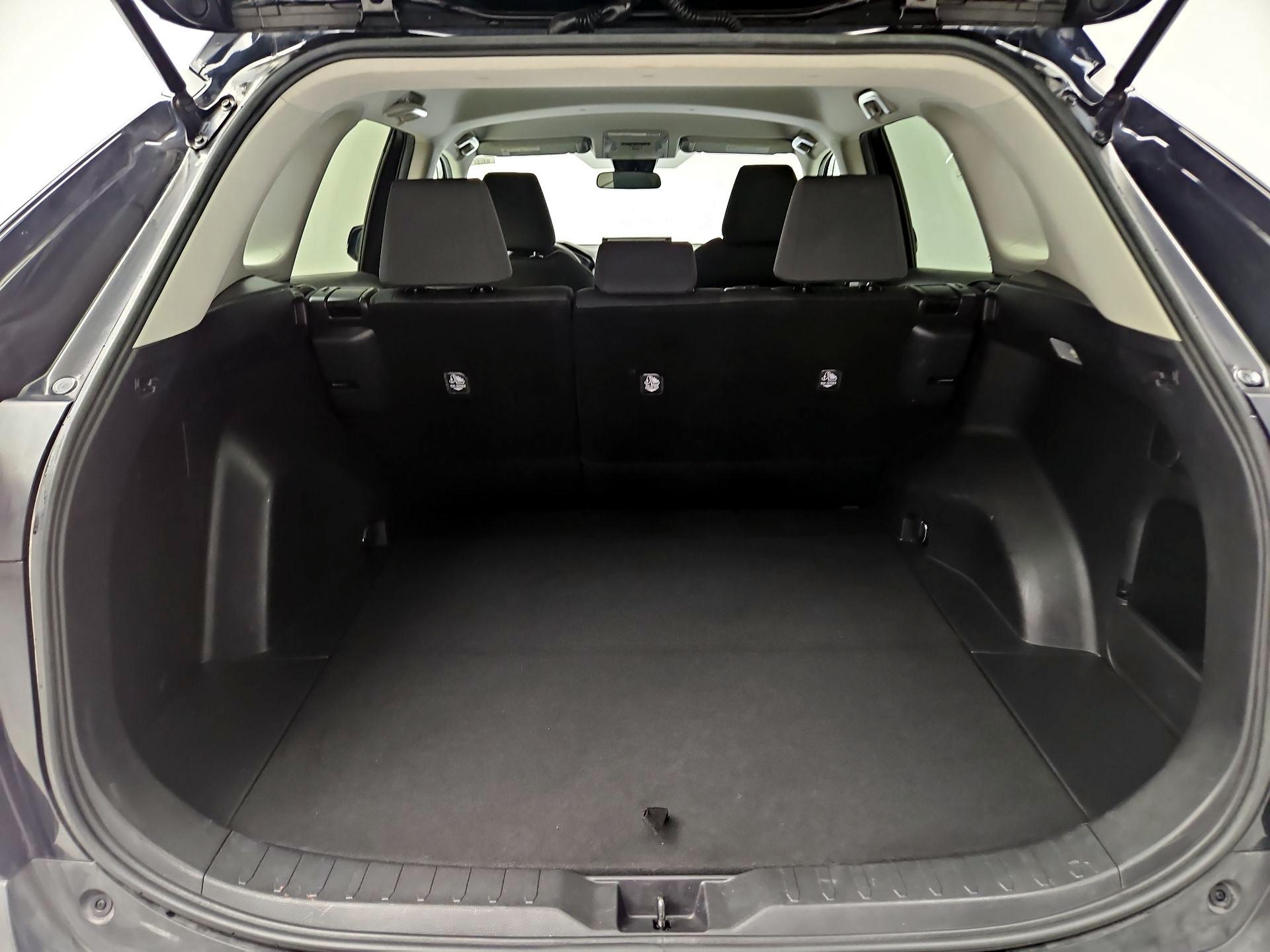 Thumbnail: 2020 Toyota RAV4 - 20