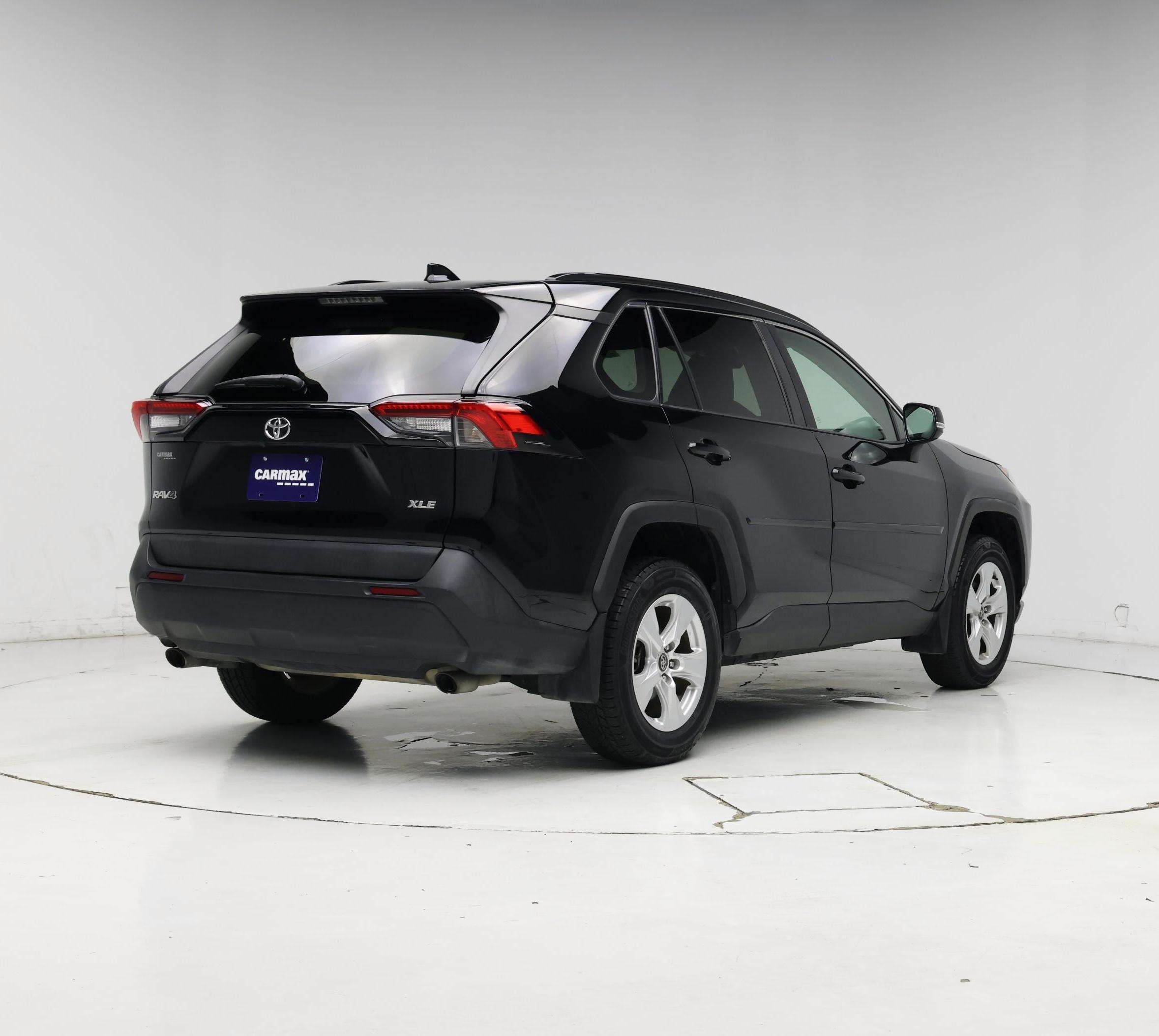 Thumbnail: 2020 Toyota RAV4 - 8