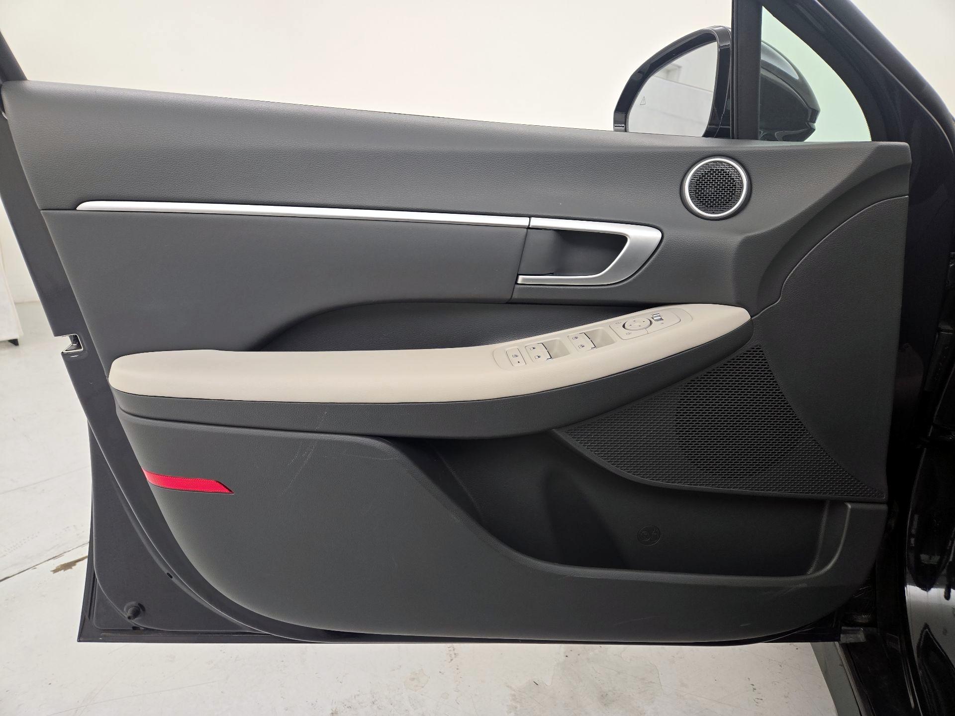 Thumbnail: 2025 Hyundai Sonata - 12