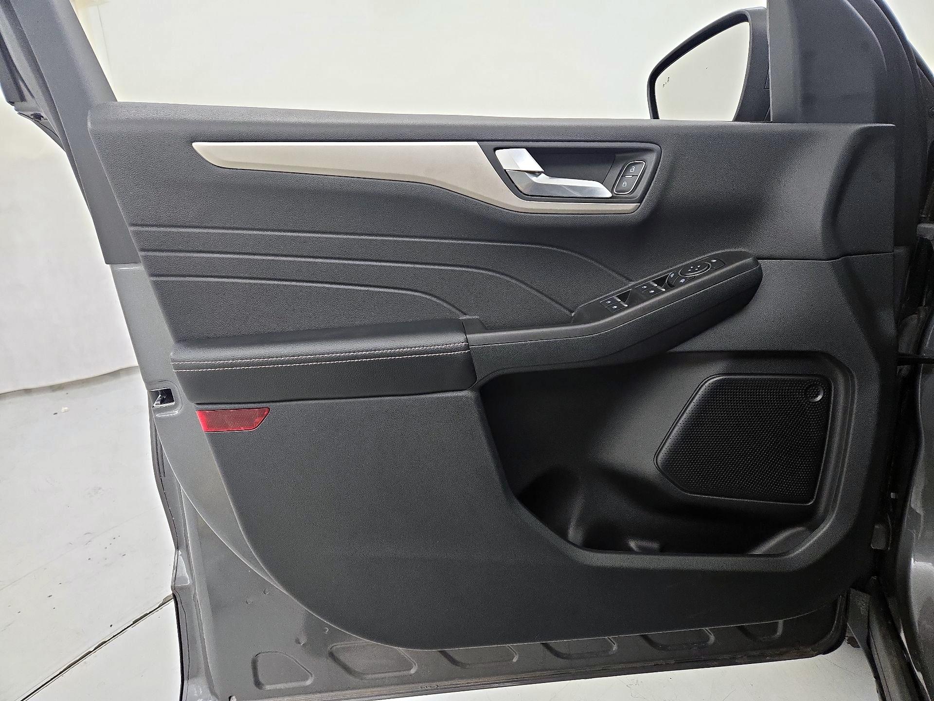 Thumbnail: 2021 Ford Escape - 12