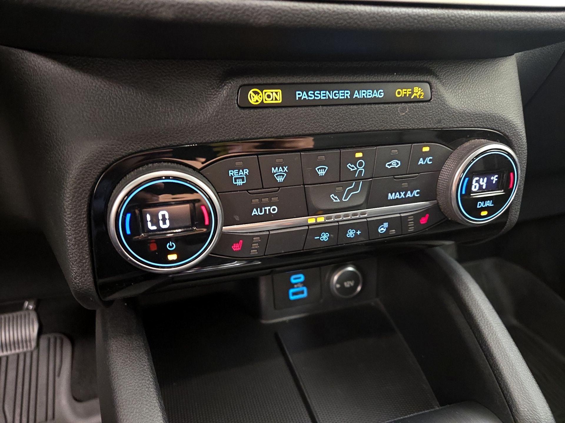 Thumbnail: 2021 Ford Escape - 17