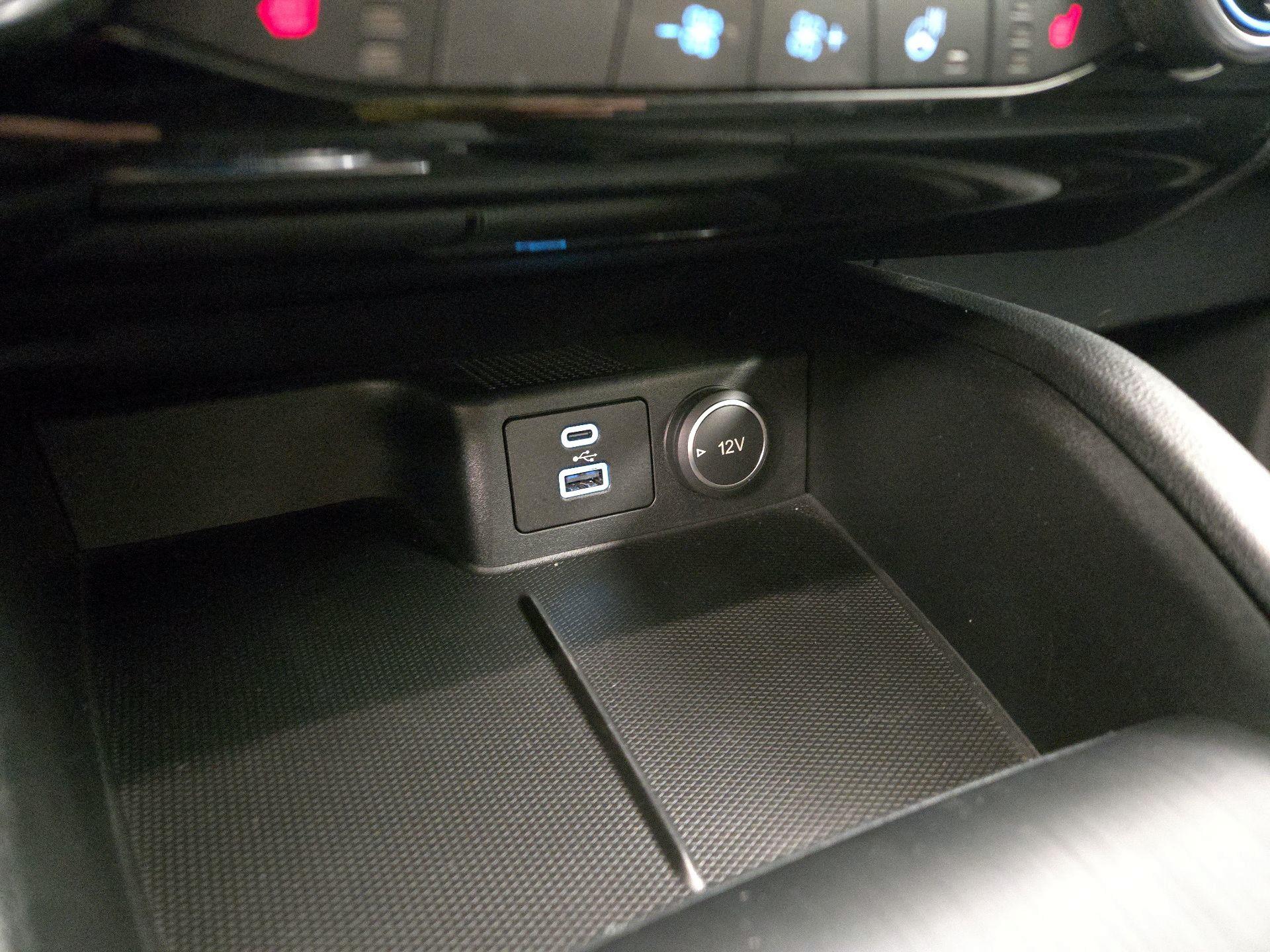 Thumbnail: 2021 Ford Escape - 19