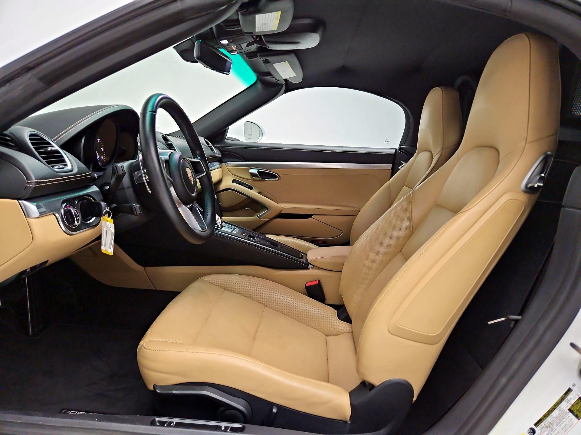 Thumbnail: 2021 Porsche 718 Boxster - 11