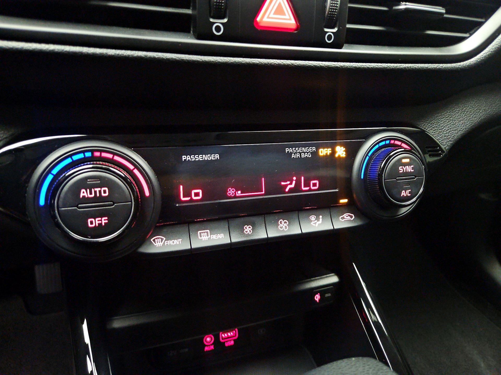 Thumbnail: 2021 Kia Forte - 17