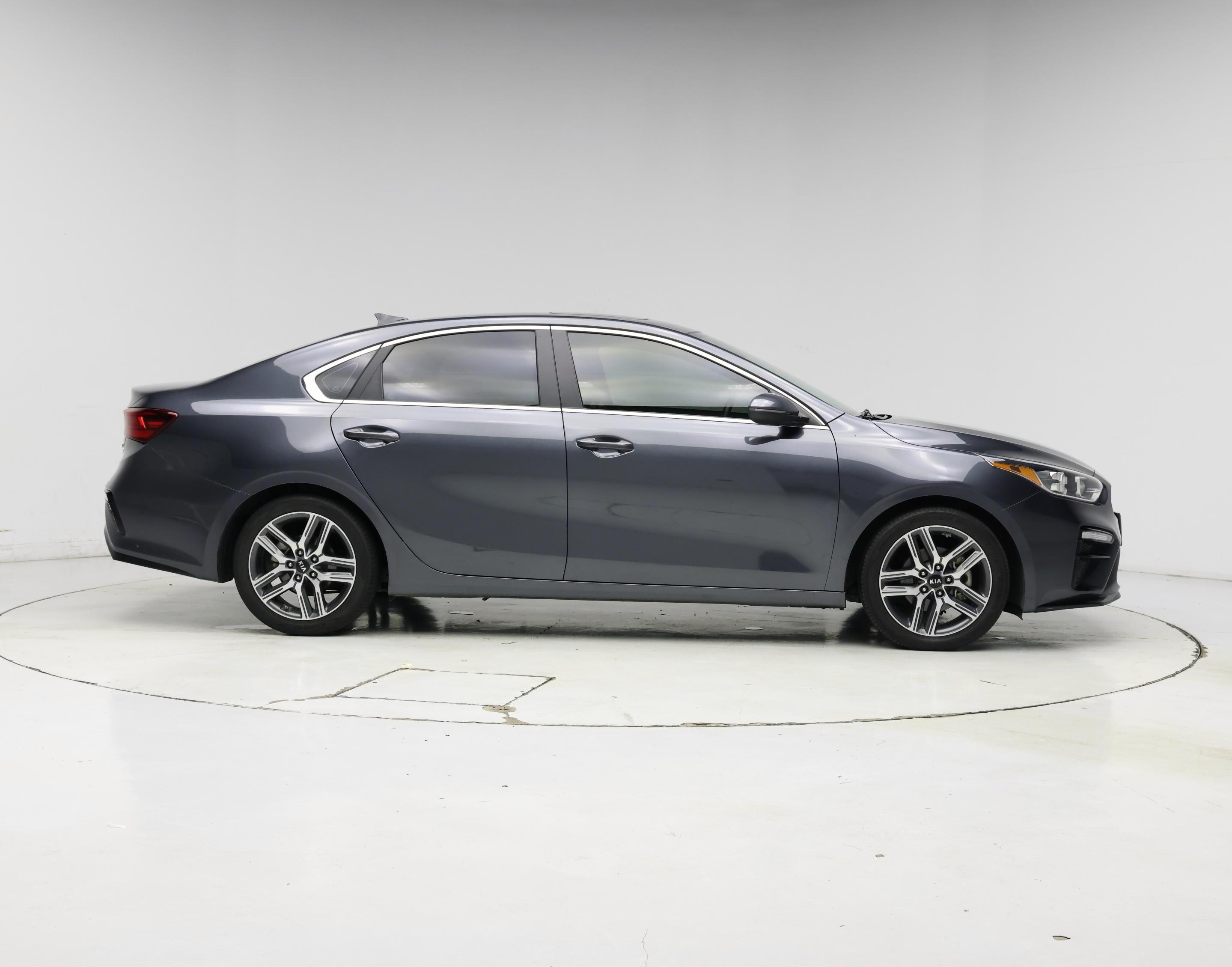 Thumbnail: 2021 Kia Forte - 7