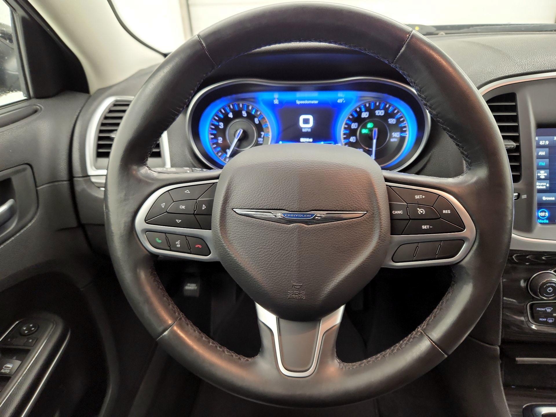 Thumbnail: 2021 Chrysler 300 - 10