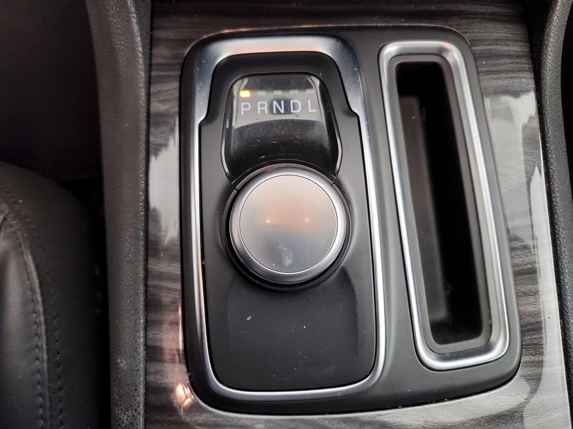 Thumbnail: 2021 Chrysler 300 - 17