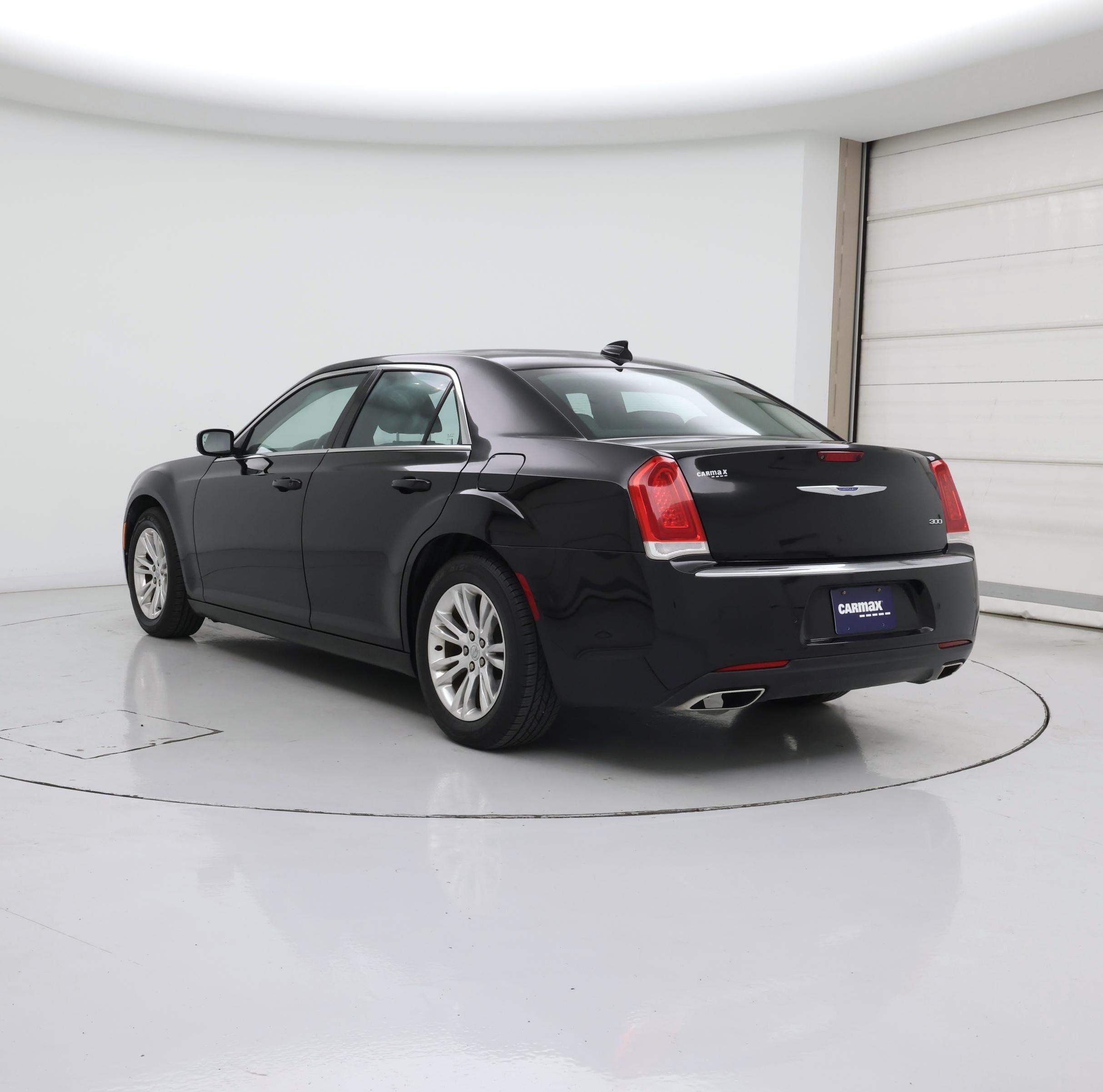 Thumbnail: 2021 Chrysler 300 - 2