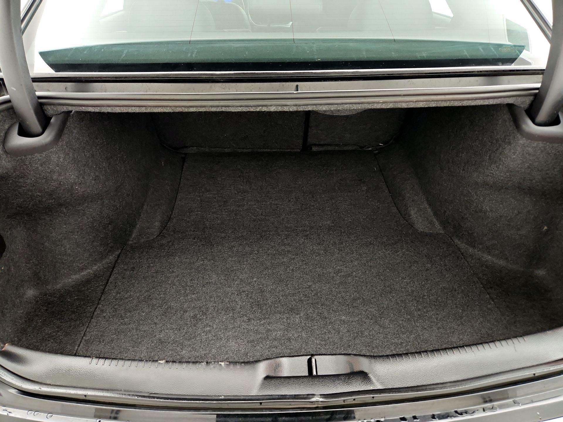 Thumbnail: 2021 Chrysler 300 - 20