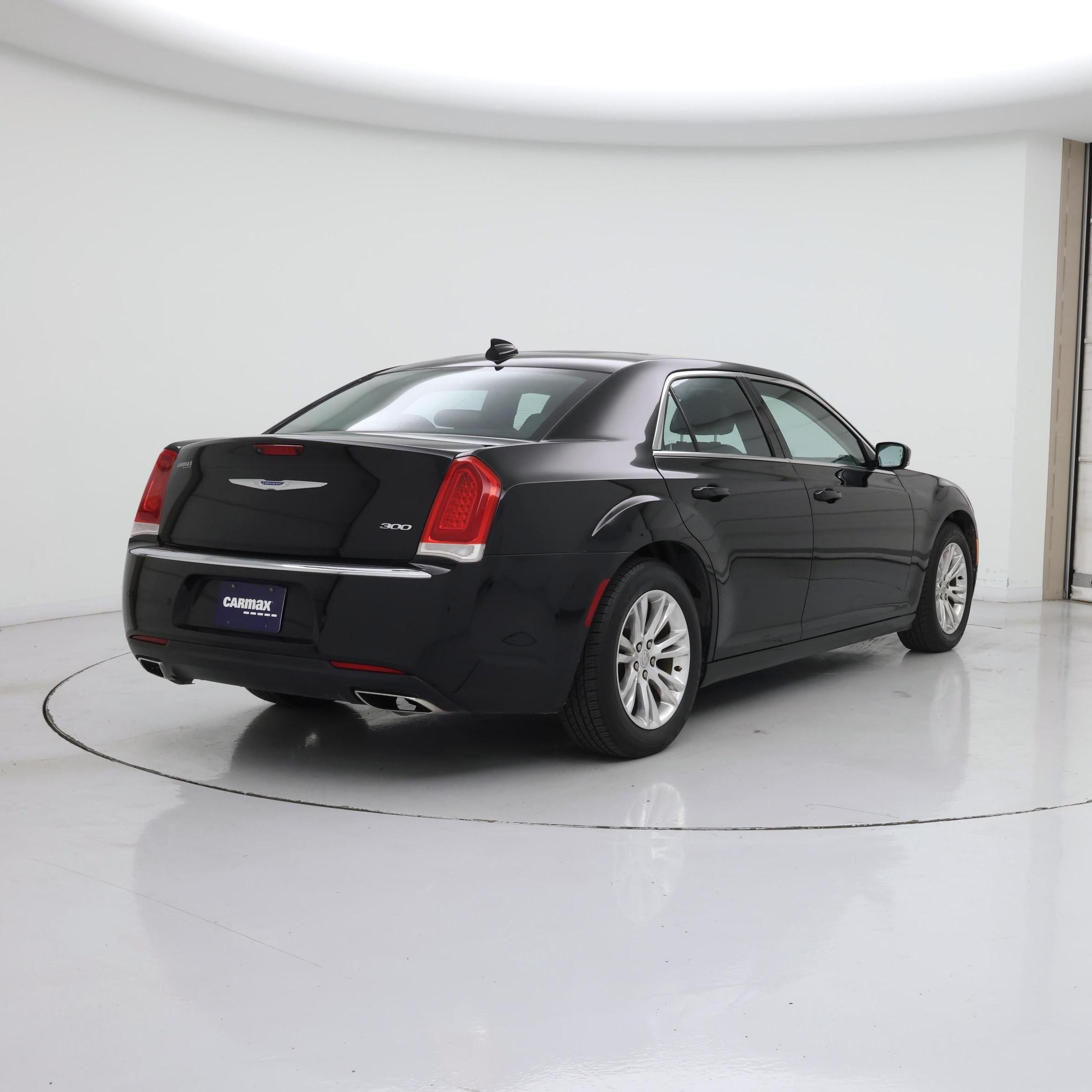 Thumbnail: 2021 Chrysler 300 - 8