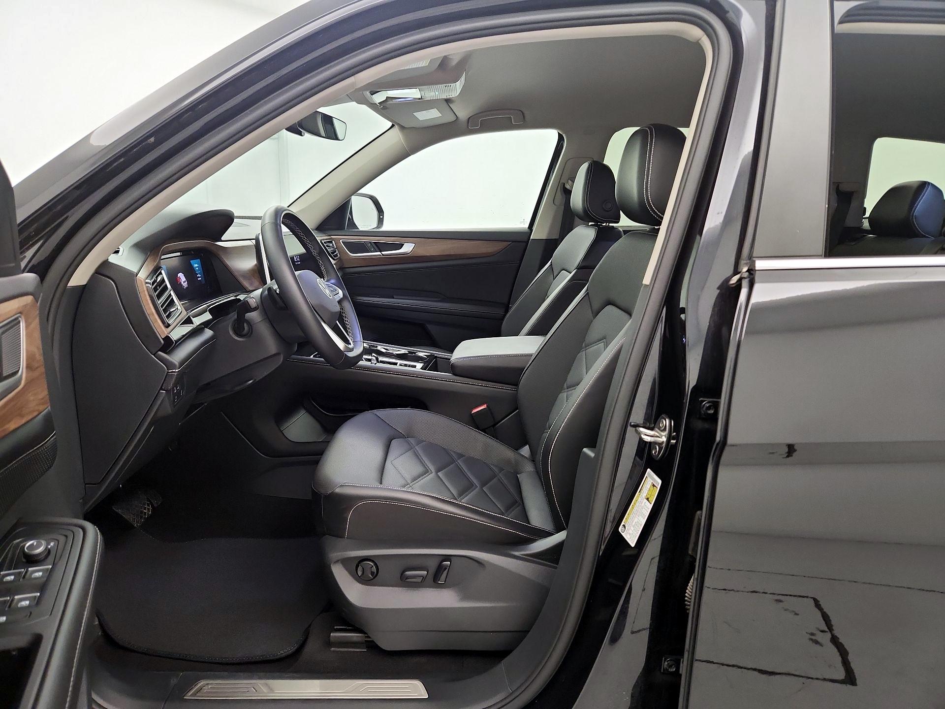 Thumbnail: 2024 Volkswagen Atlas - 11