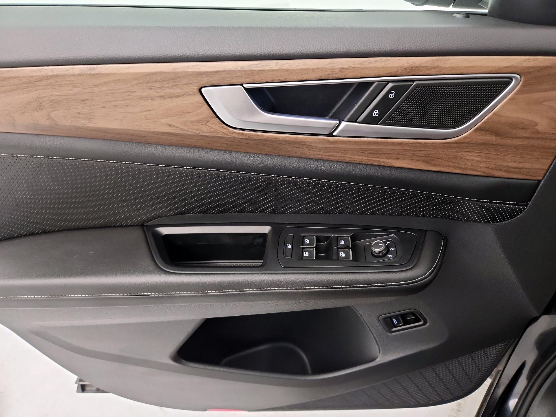 Thumbnail: 2024 Volkswagen Atlas - 12