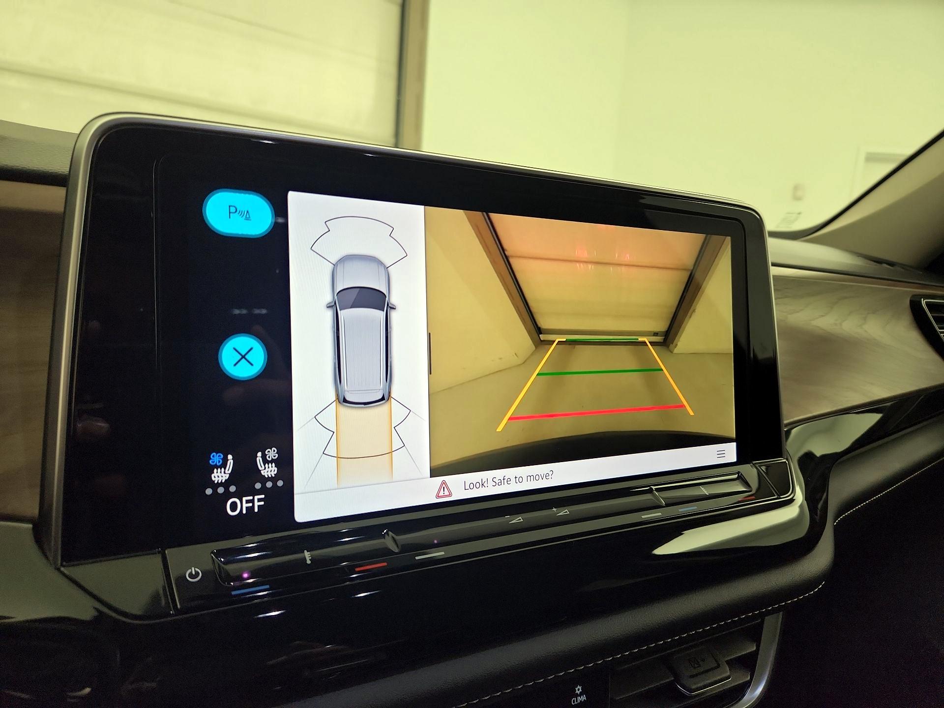 Thumbnail: 2024 Volkswagen Atlas - 14