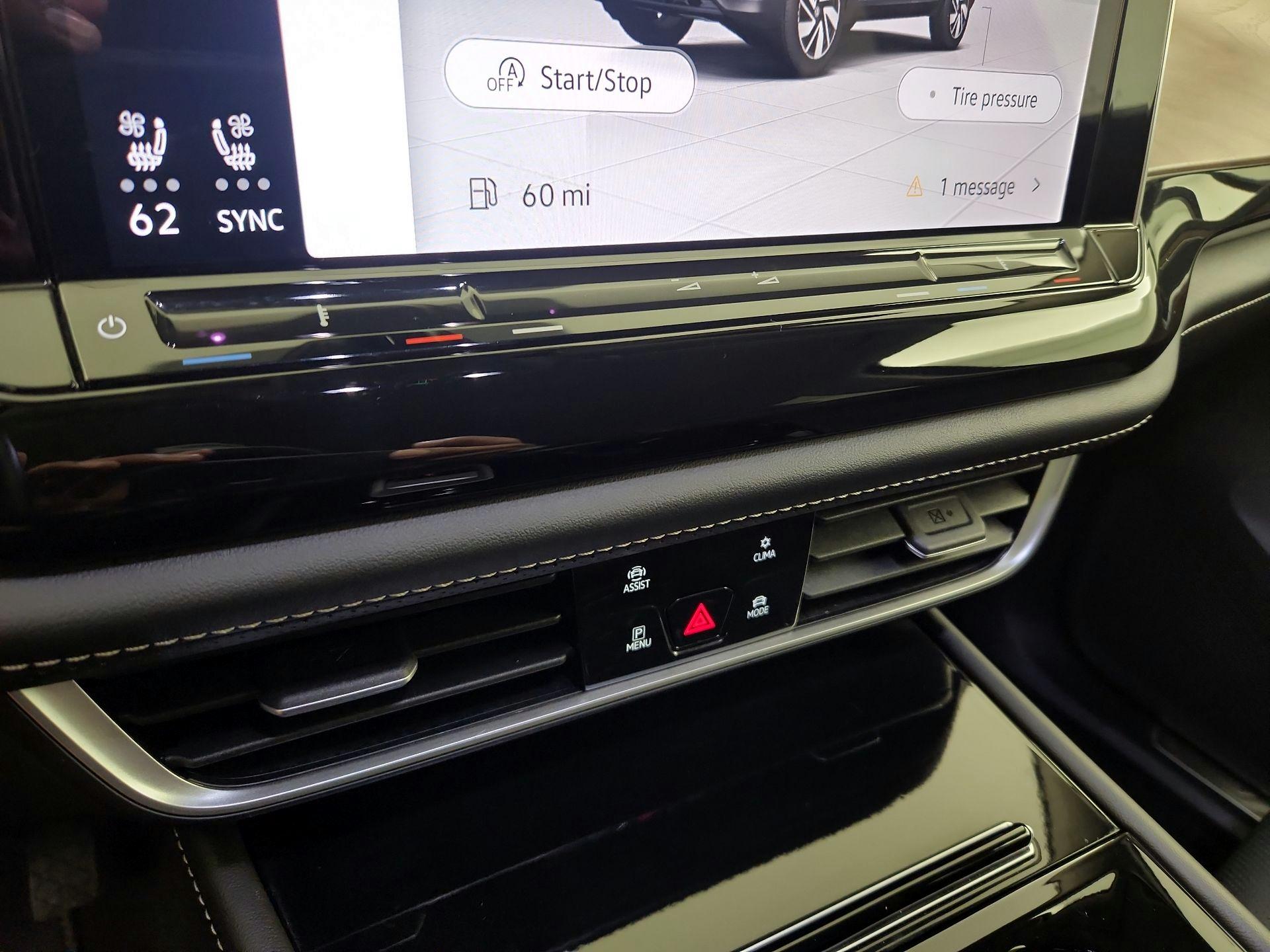 Thumbnail: 2024 Volkswagen Atlas - 16