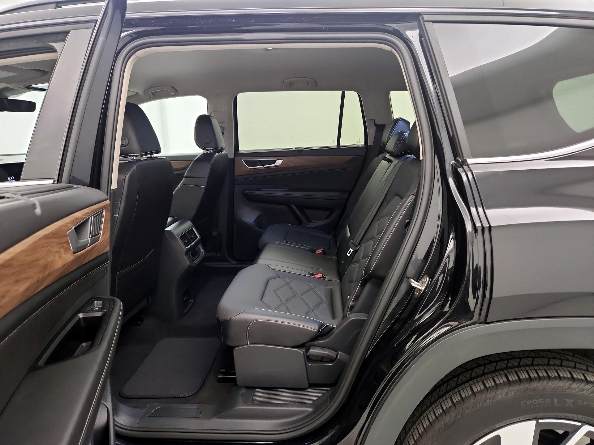 Thumbnail: 2024 Volkswagen Atlas - 19