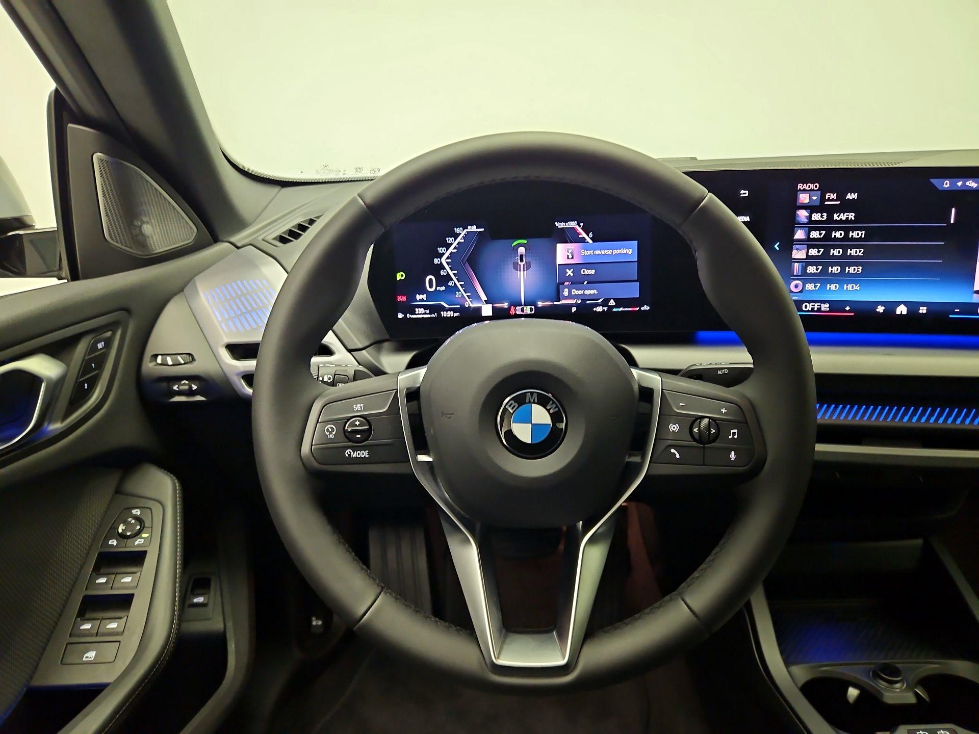 Thumbnail: 2025 BMW 2 Series - 10