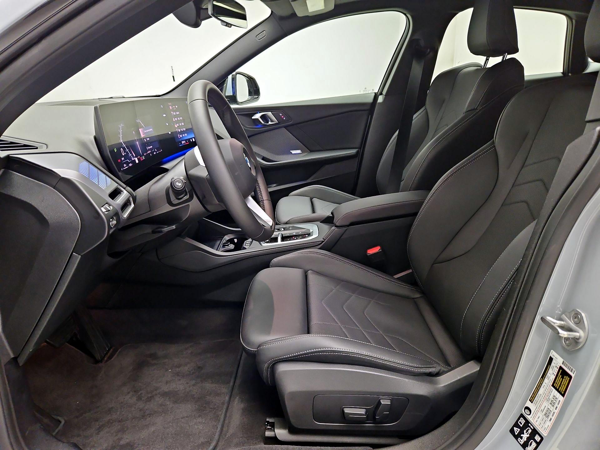 Thumbnail: 2025 BMW 2 Series - 11