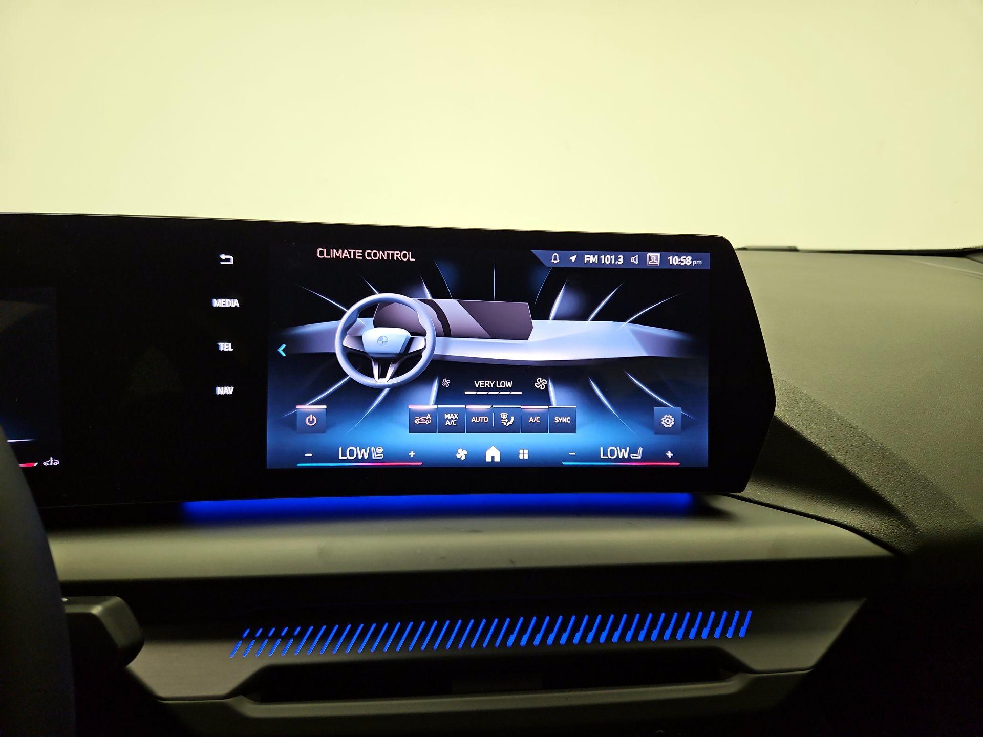 Thumbnail: 2025 BMW 2 Series - 15